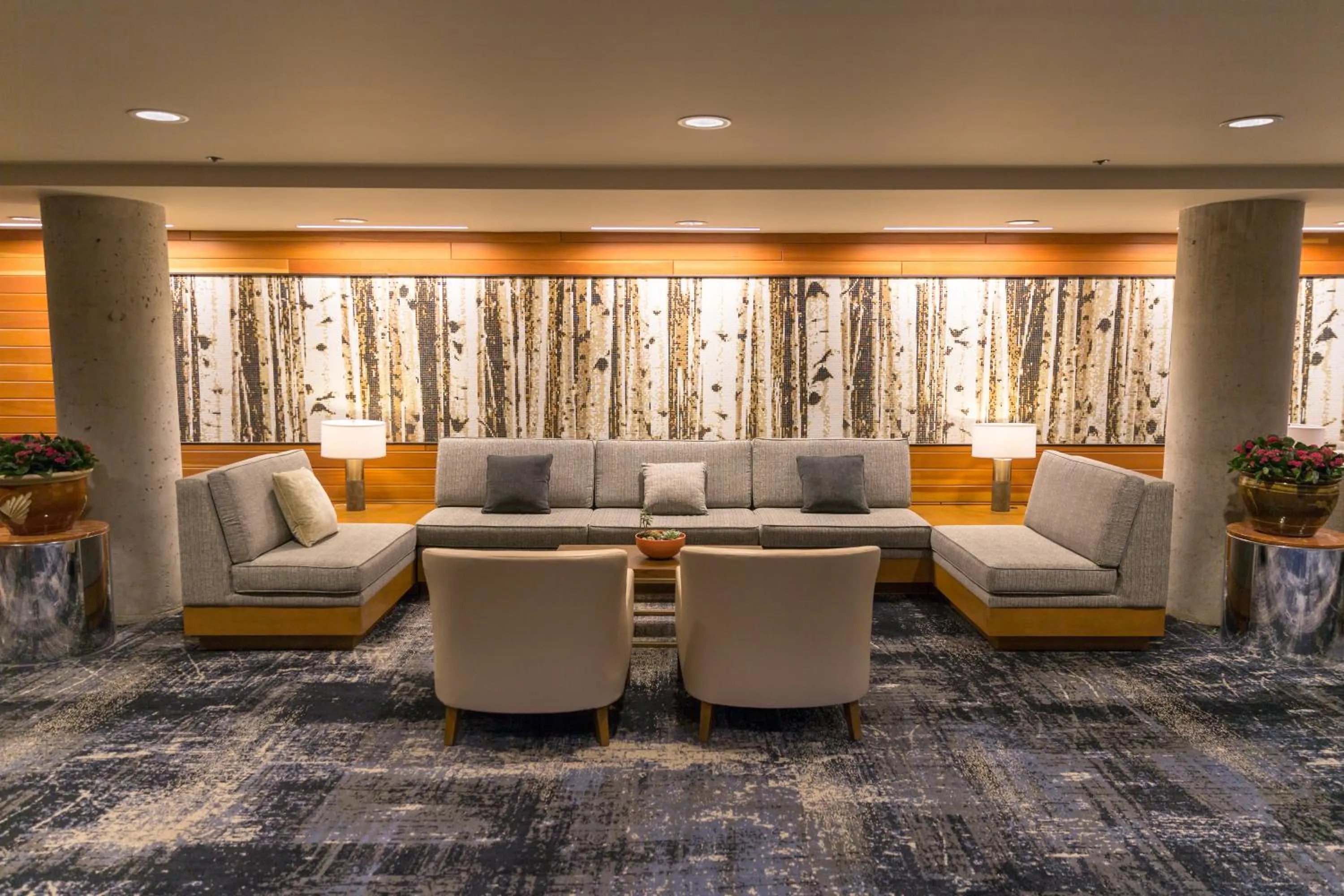 Seating area in Cliff Lodge and Spa