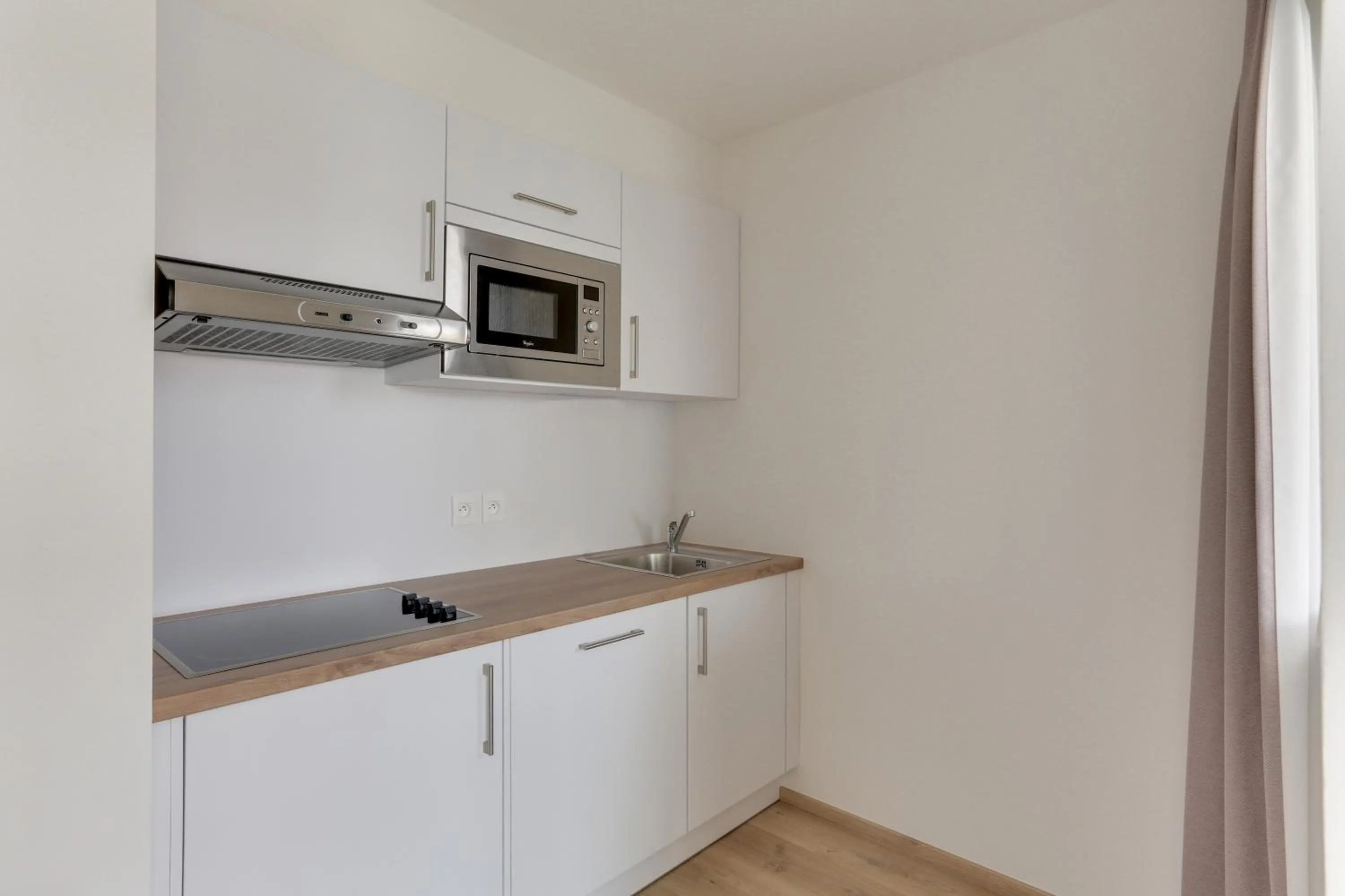 Kitchen or kitchenette in Evancy La Marina Boulogne-sur-Mer
