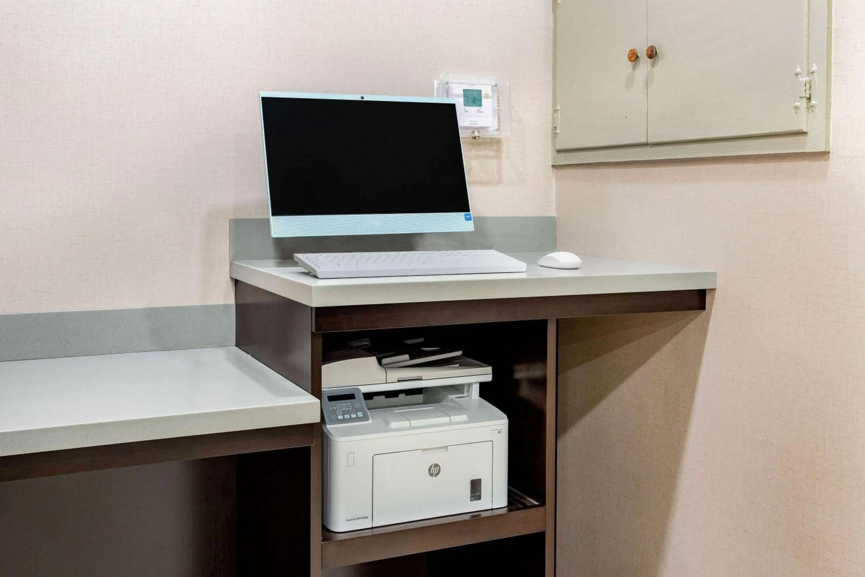 Food and drinks in La Quinta by Wyndham Indianapolis South