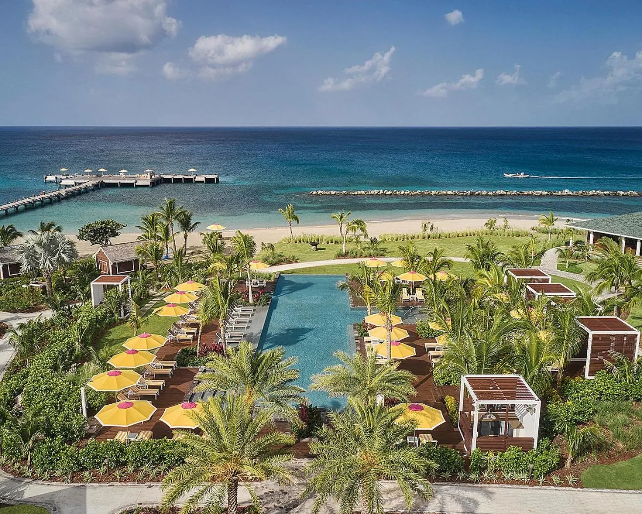 Swimming pool in Four Seasons Resort Nevis