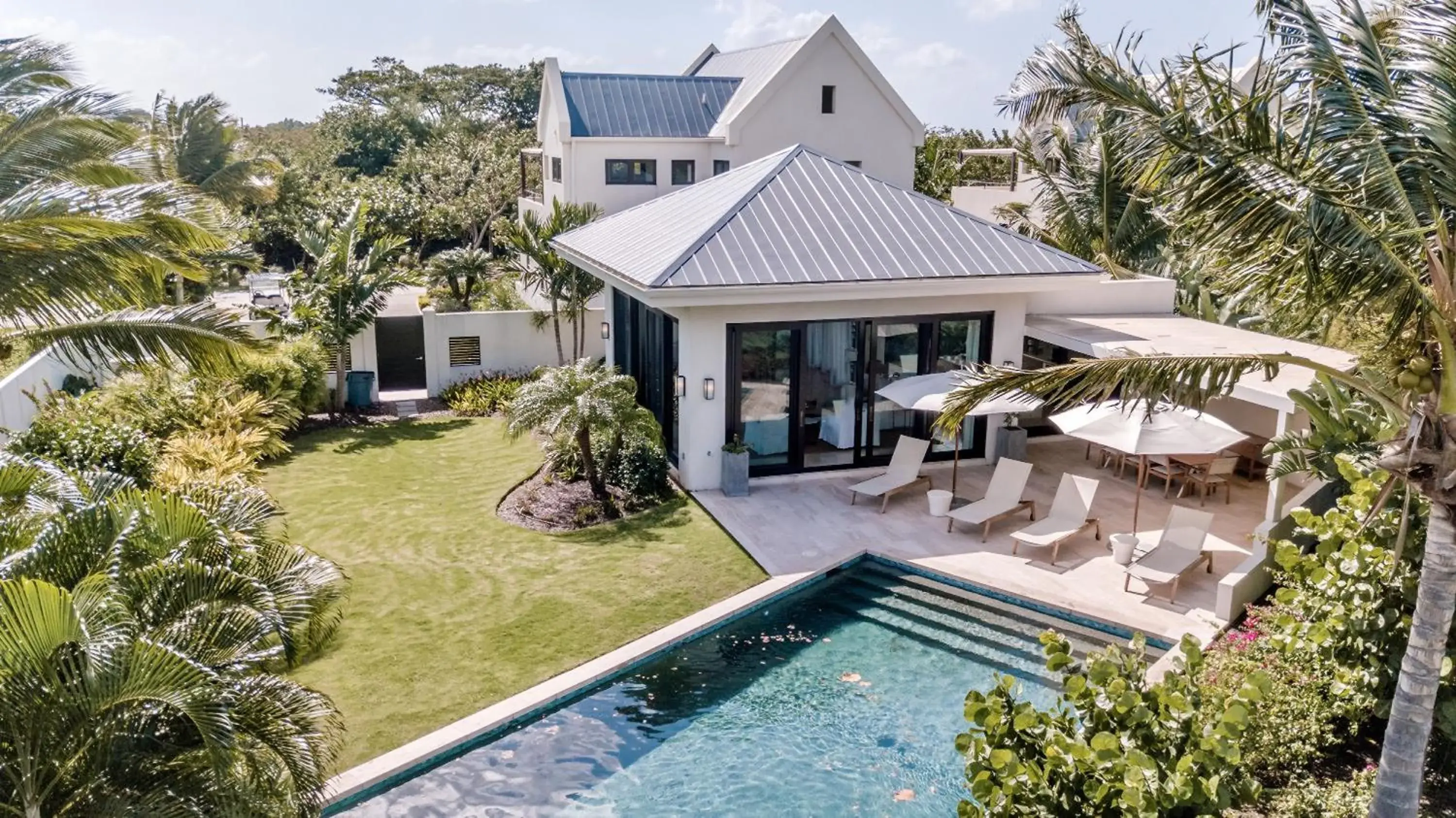 Three Bedroom Pinney's Beach Residence Villa with Pool in Four Seasons Resort Nevis Three Bedroom Pinney's Beach Residence Villa with Pool in Four Seasons Resort Nevis