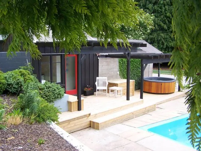 Hot Spring Bath in Waiorau Homestead