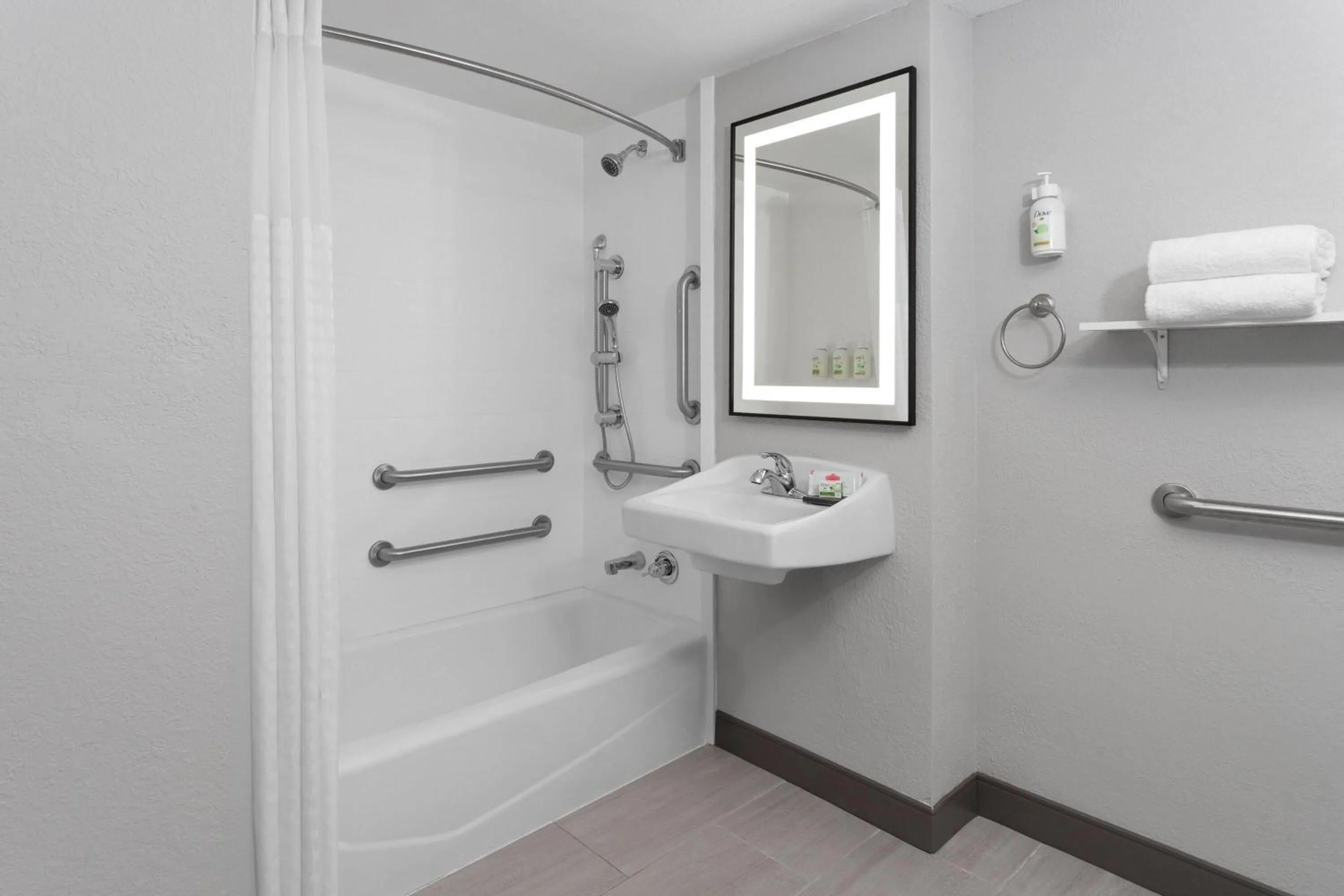 Photo of the whole room in La Quinta Inn by Wyndham Champaign