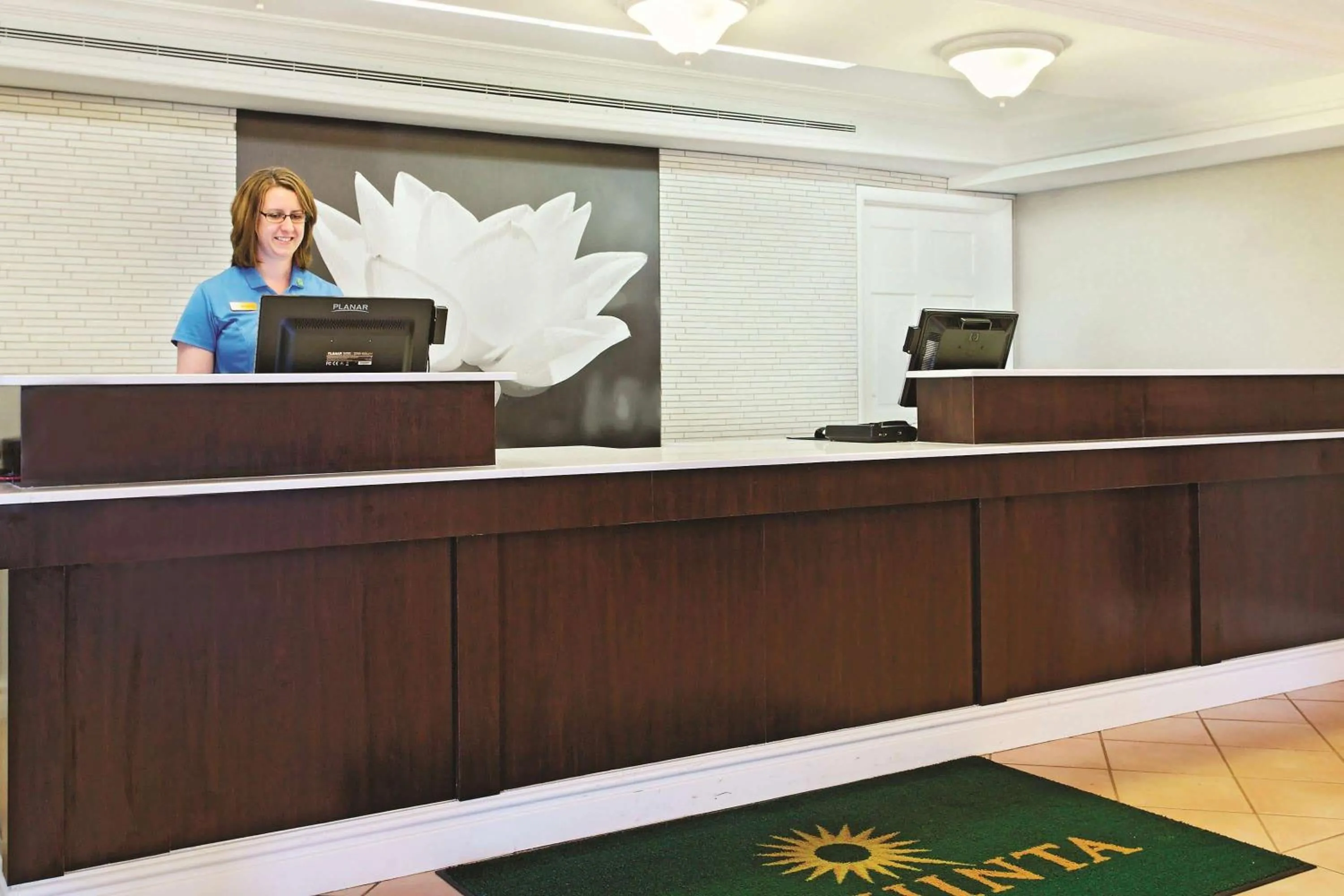 Lobby or reception in La Quinta Inn by Wyndham Champaign