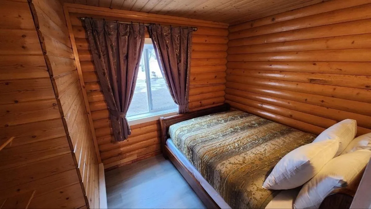 Bed in Mt. Revelstoke Alpine Chalets