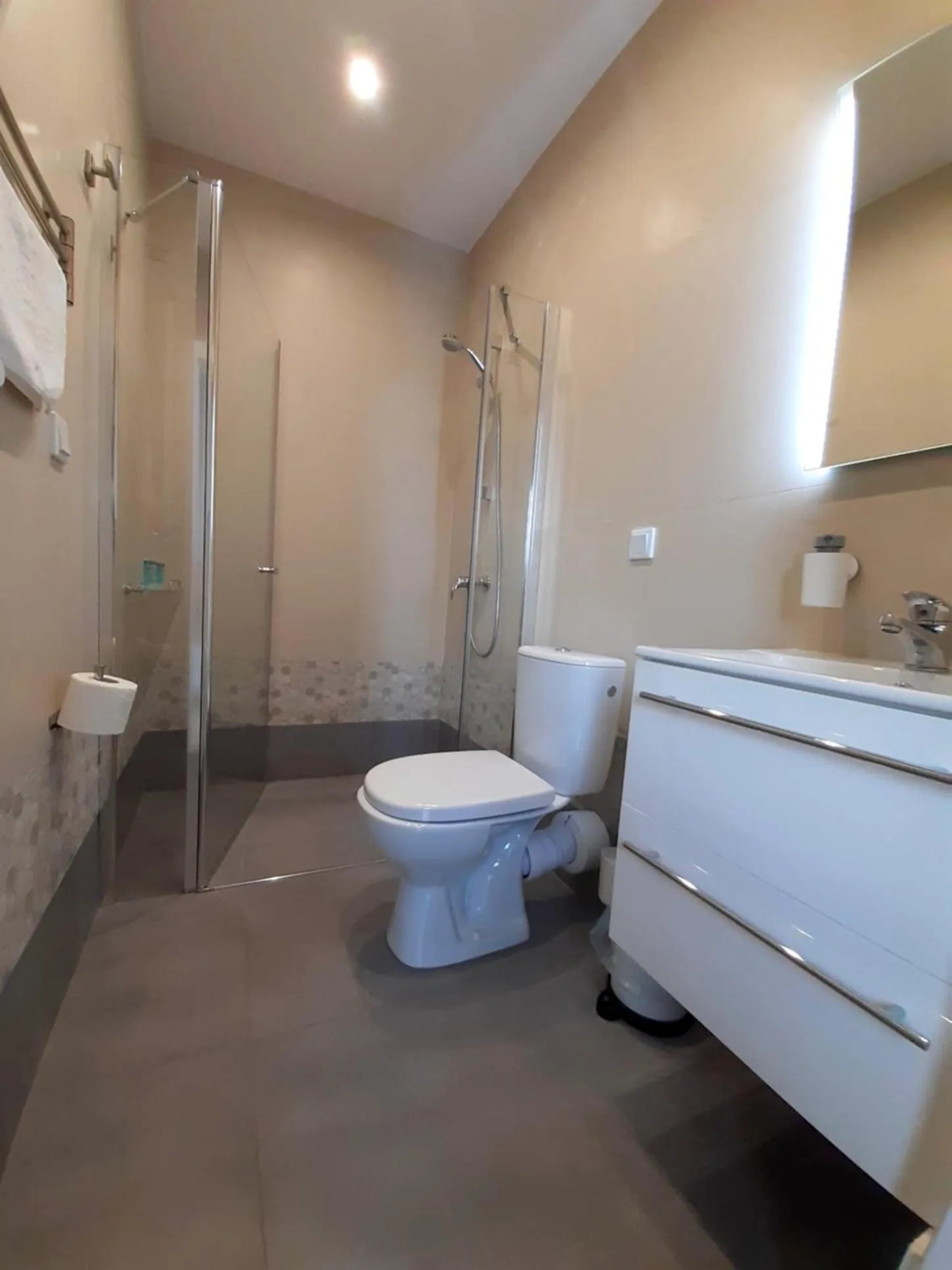 Shower in WILLA BAJLAND