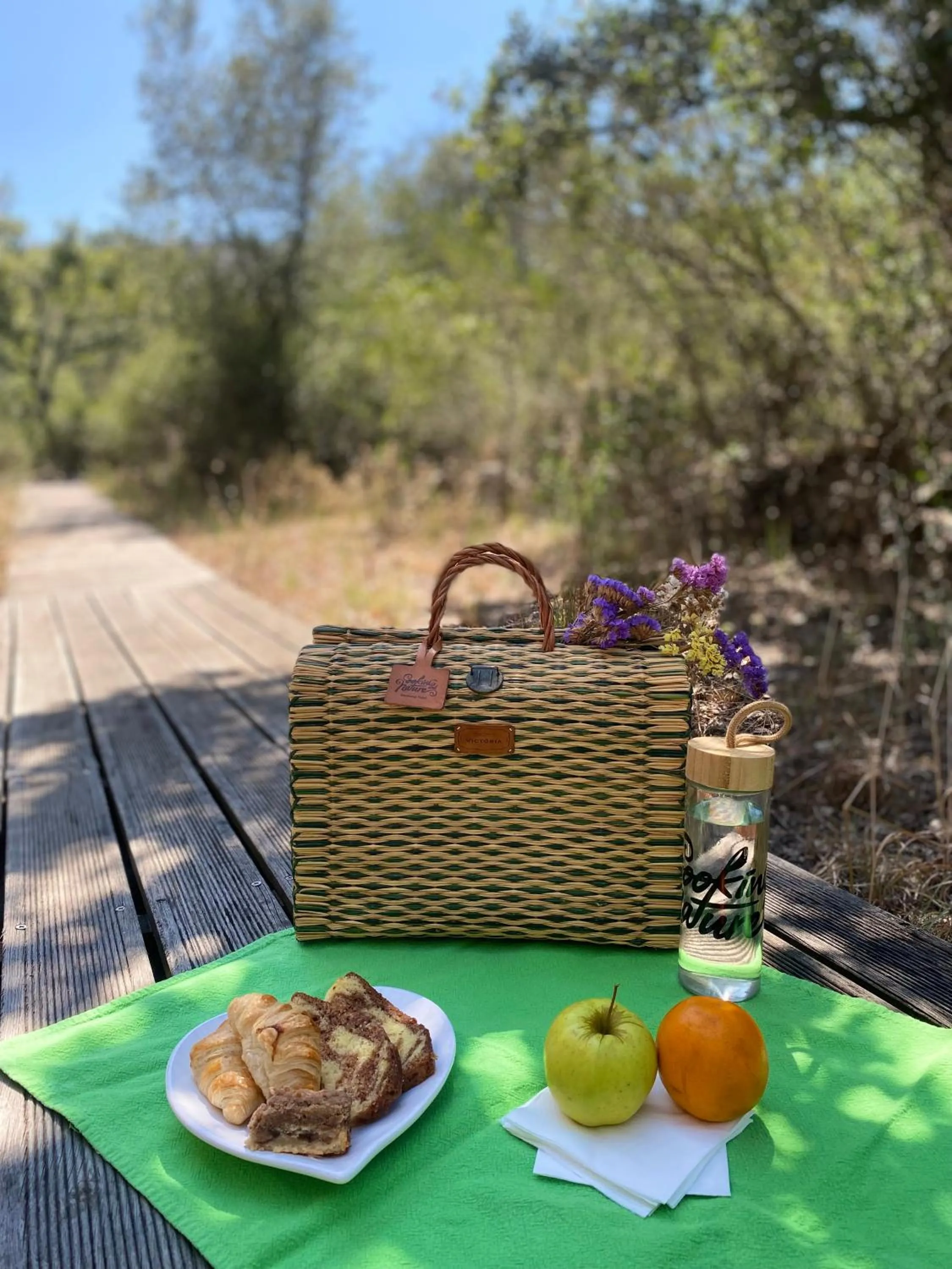 Breakfast in The Nest by Cooking and Nature