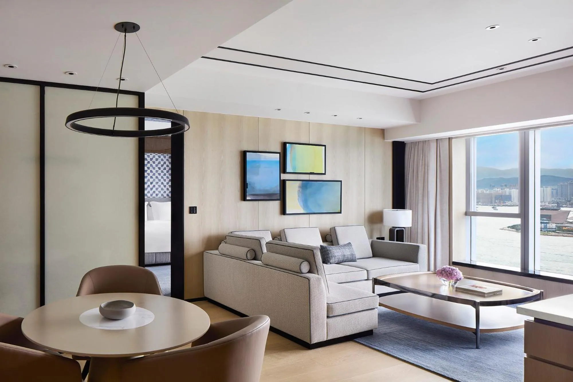 Living room in Four Seasons Hotel Hong Kong