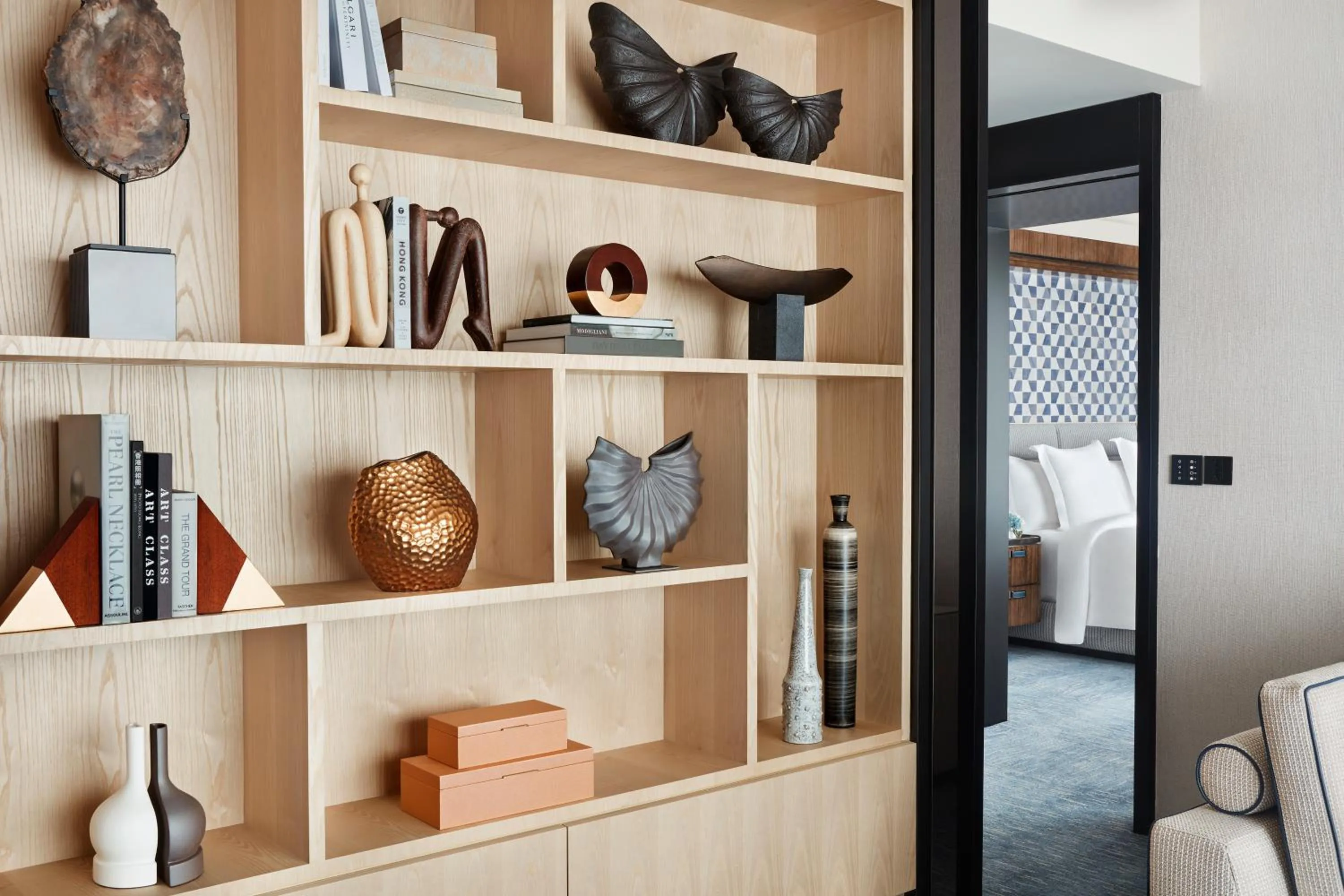 Living room in Four Seasons Hotel Hong Kong