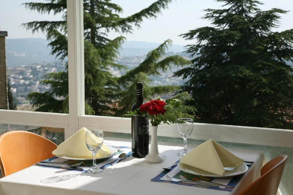 Restaurant/places to eat in Ye'arim Hotel