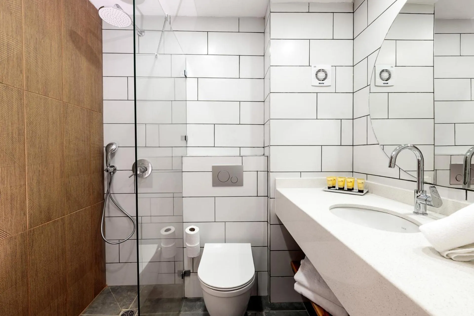 Bathroom in Ye'arim Hotel