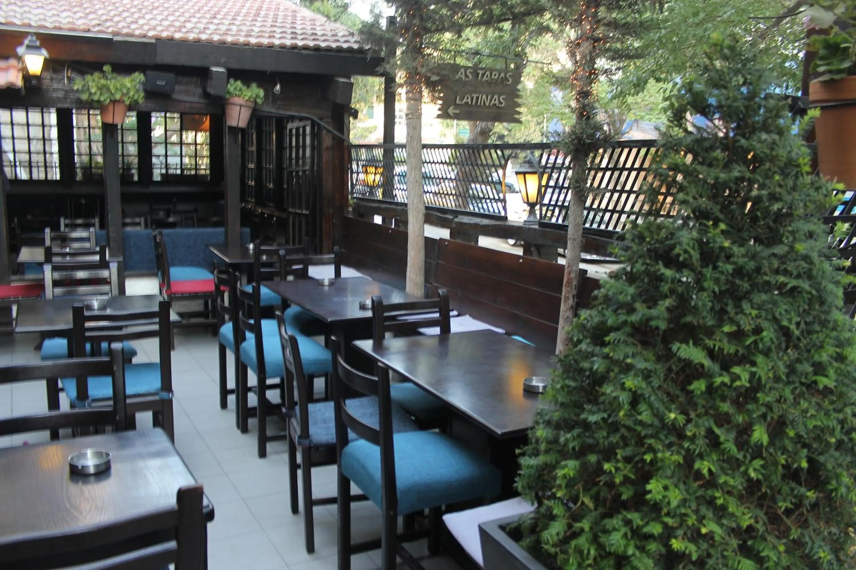 Lounge or bar in Bonita Inn