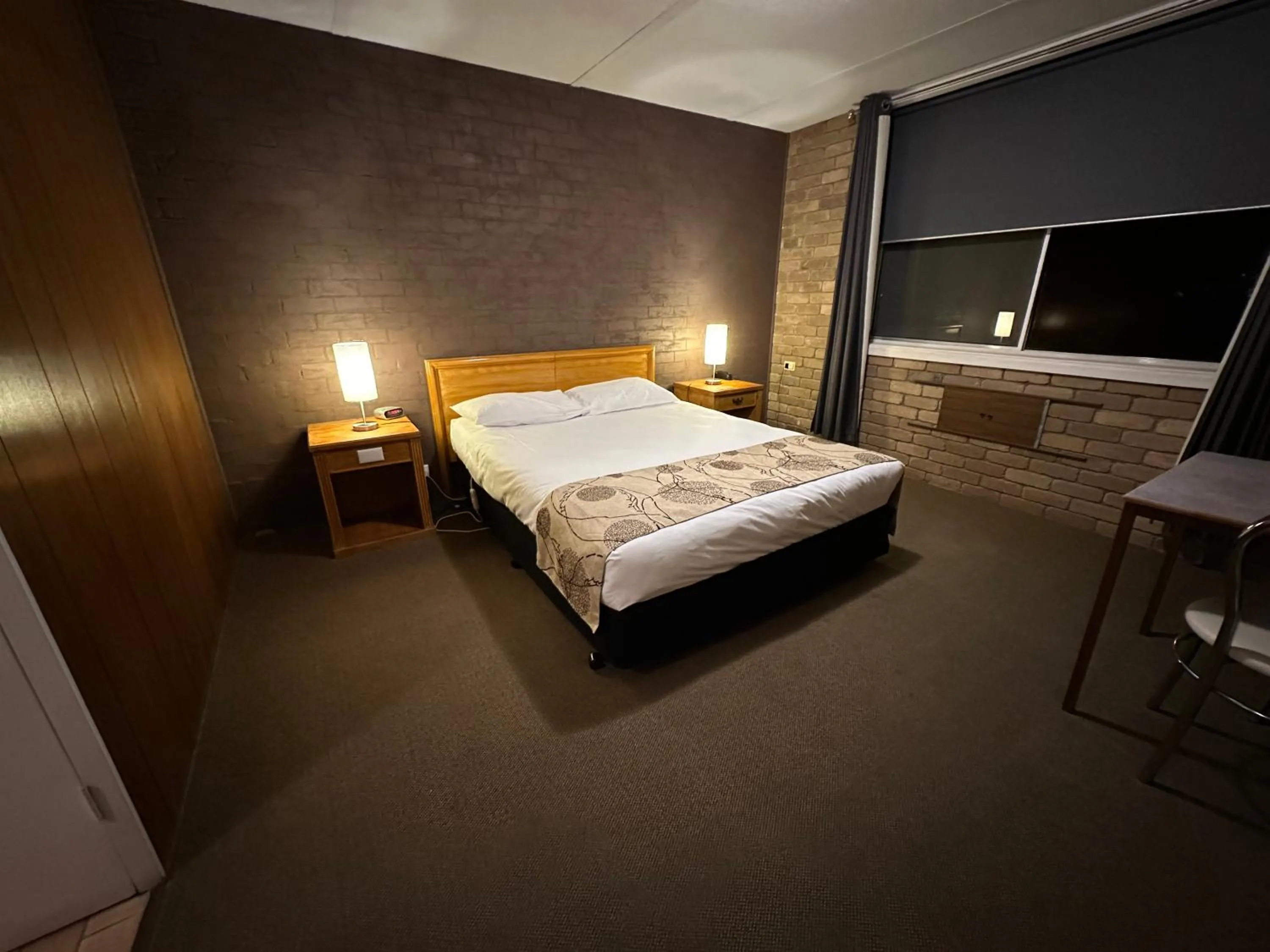 Bed in Wedderburn Goldseeker Motel