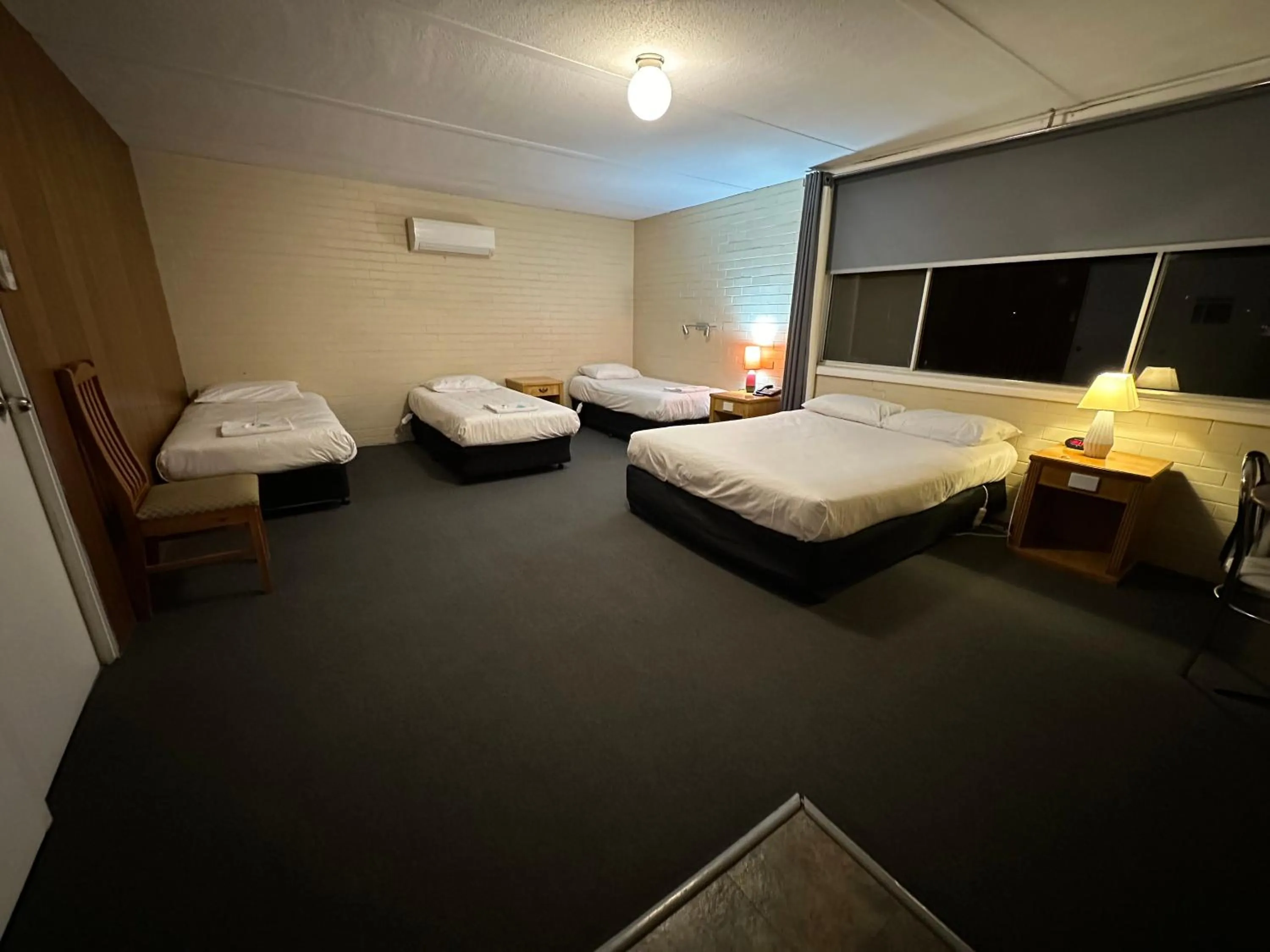 Bed in Wedderburn Goldseeker Motel