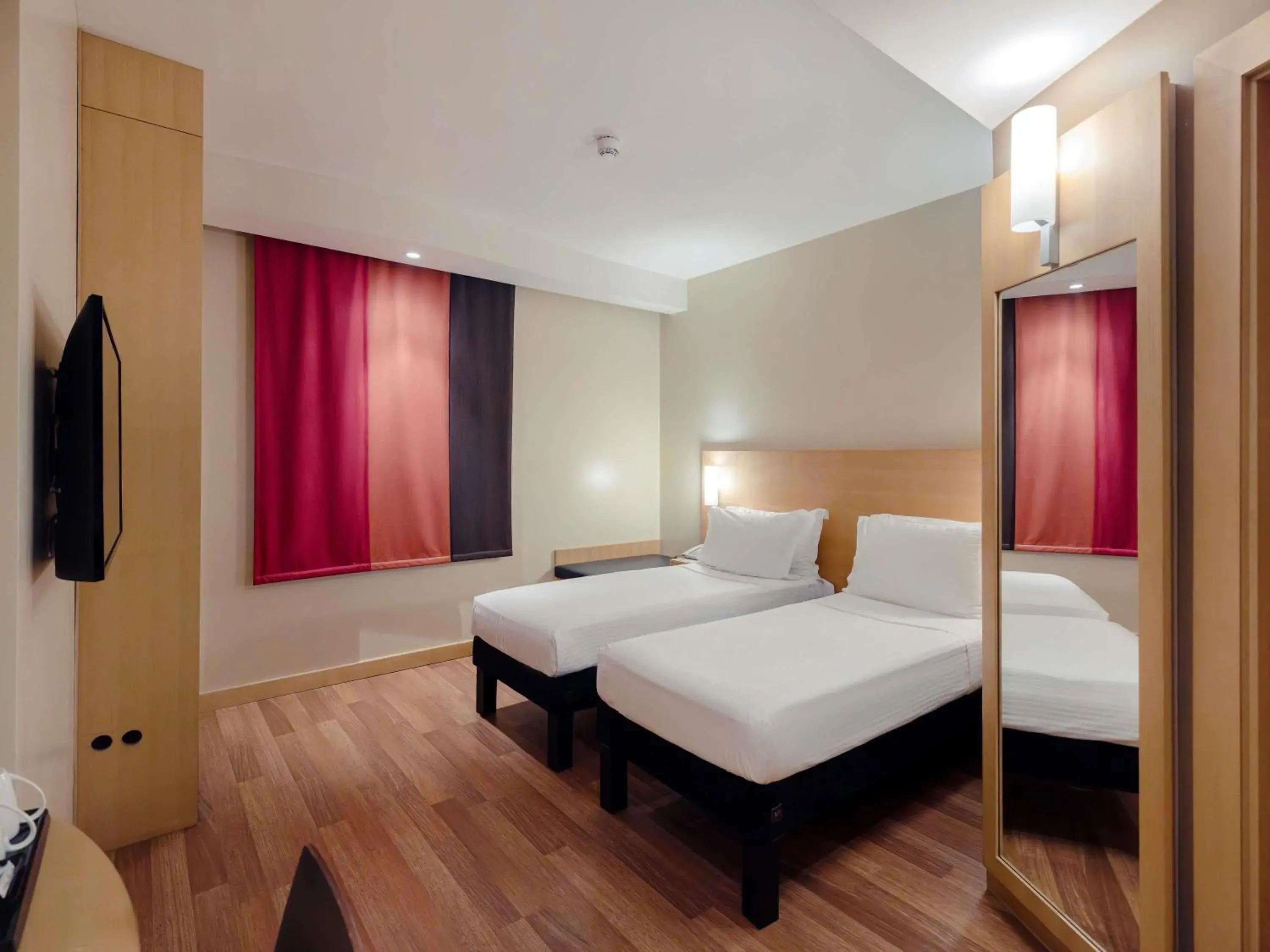 Standard room with 2 Single size beds in Ibis Riyadh Olaya Street Standard room with 2 Single size beds in Ibis Riyadh Olaya Street