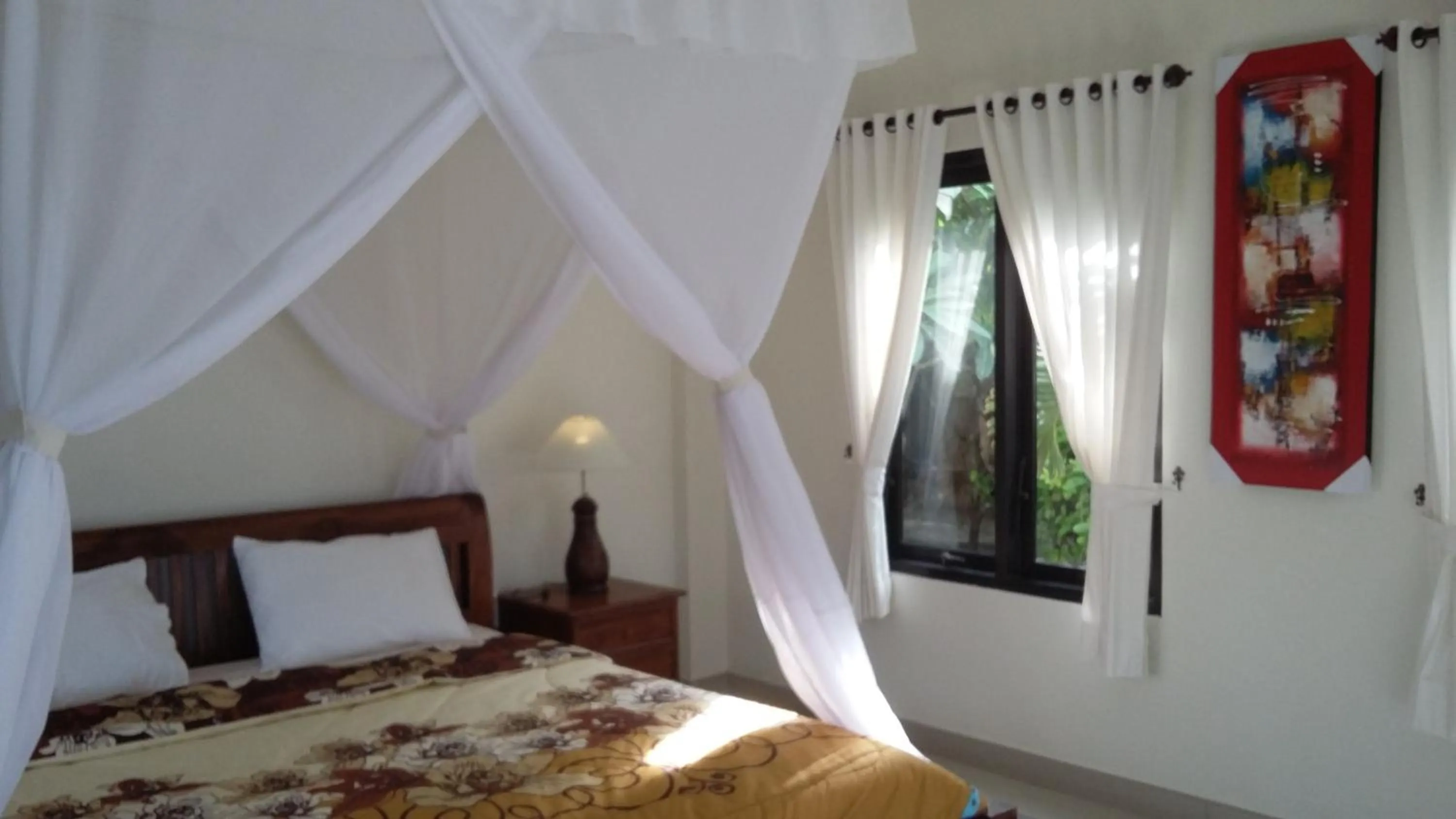 Bed in Three Brothers Bobby's Villas