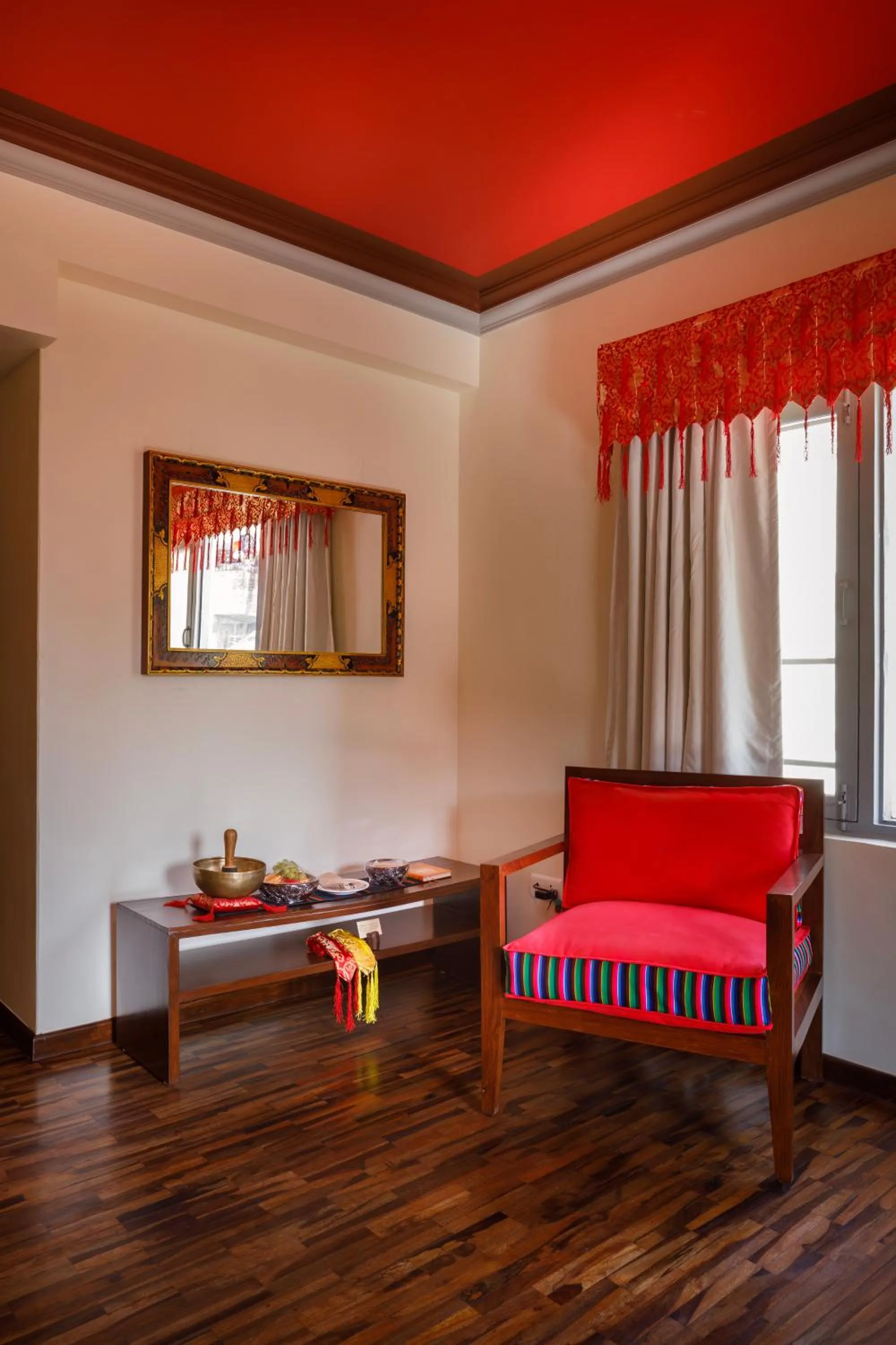 Seating area, Bed in Shambaling Boutique Hotel