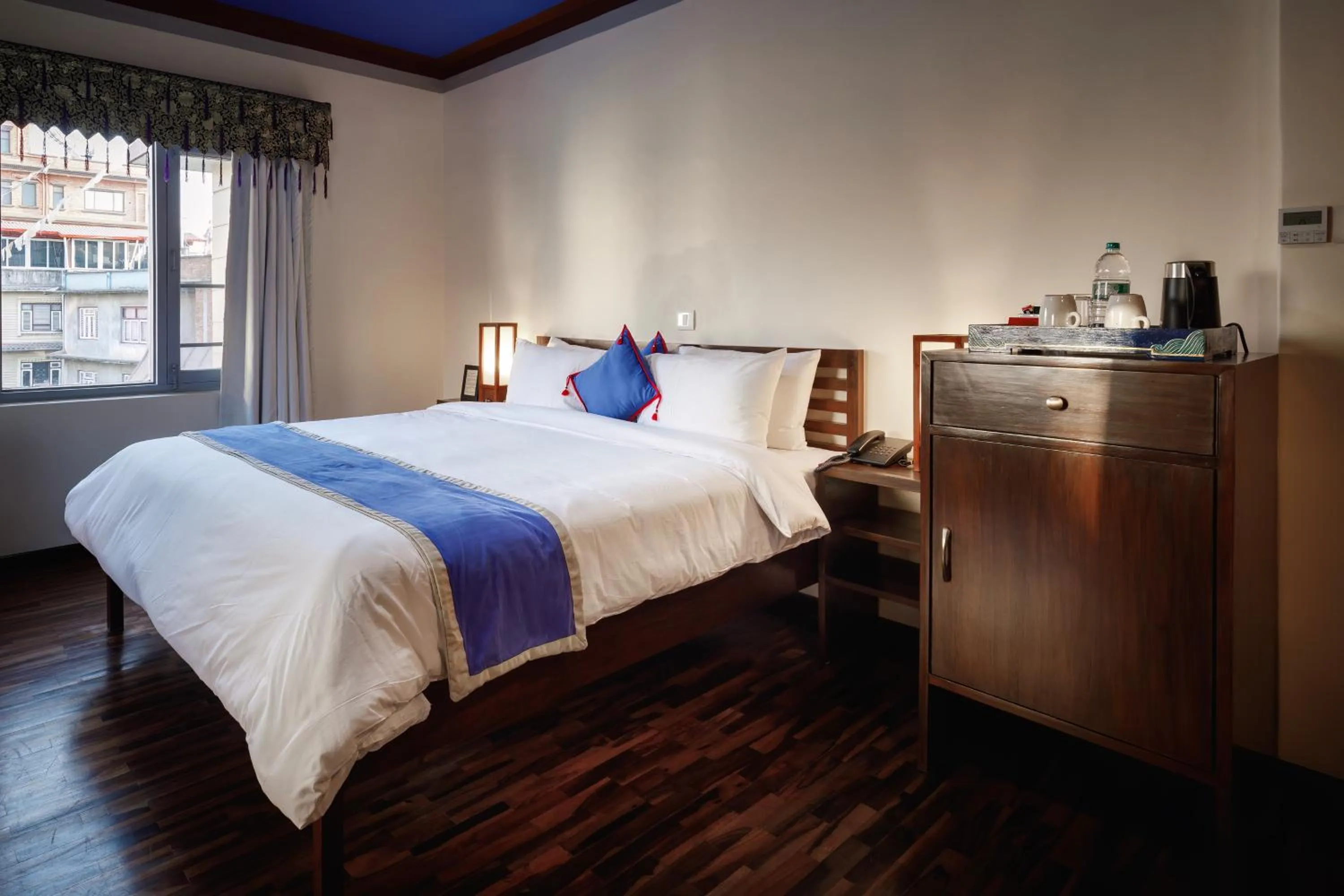 Bed in Shambaling Boutique Hotel