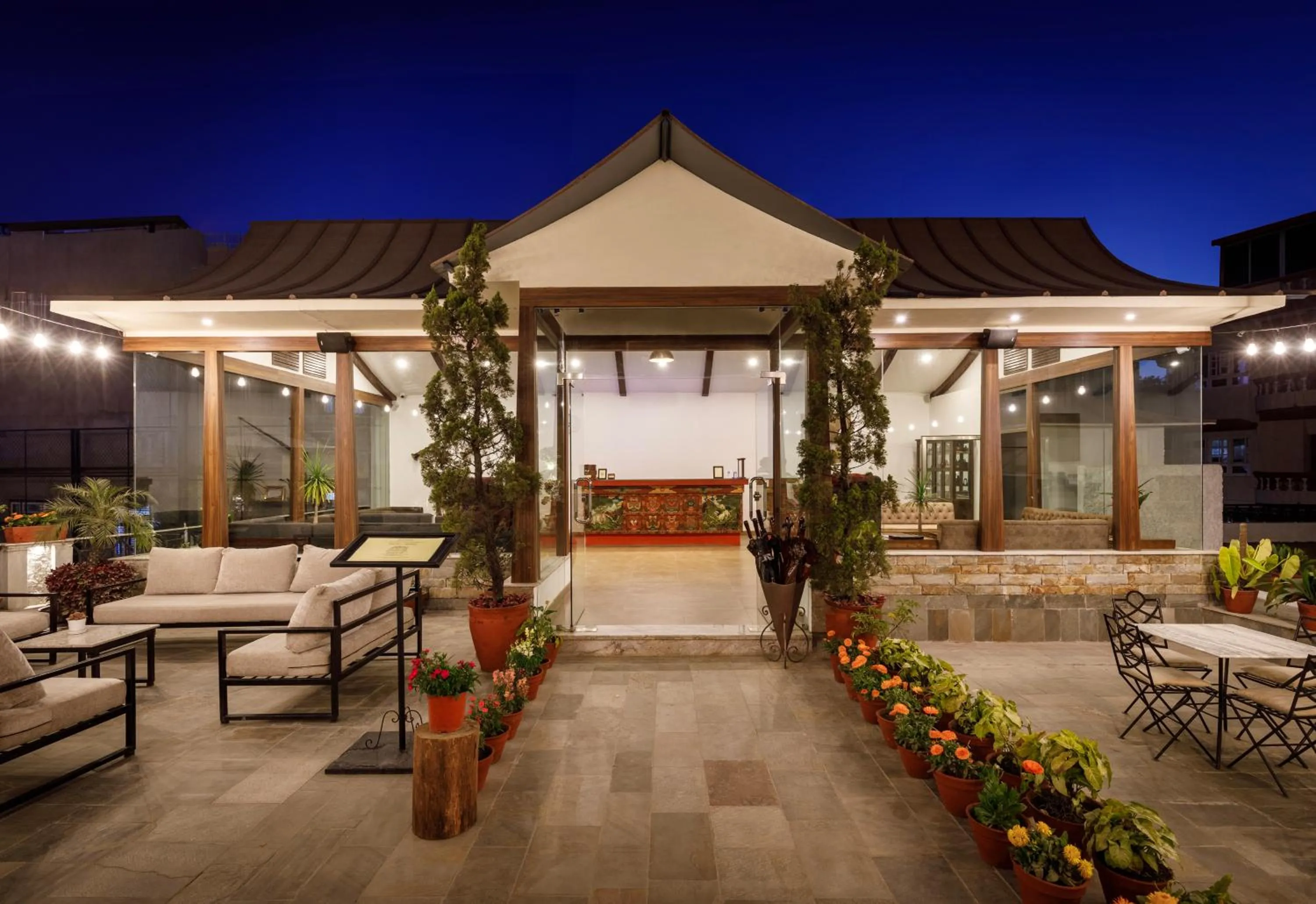 Facade/entrance in Shambaling Boutique Hotel