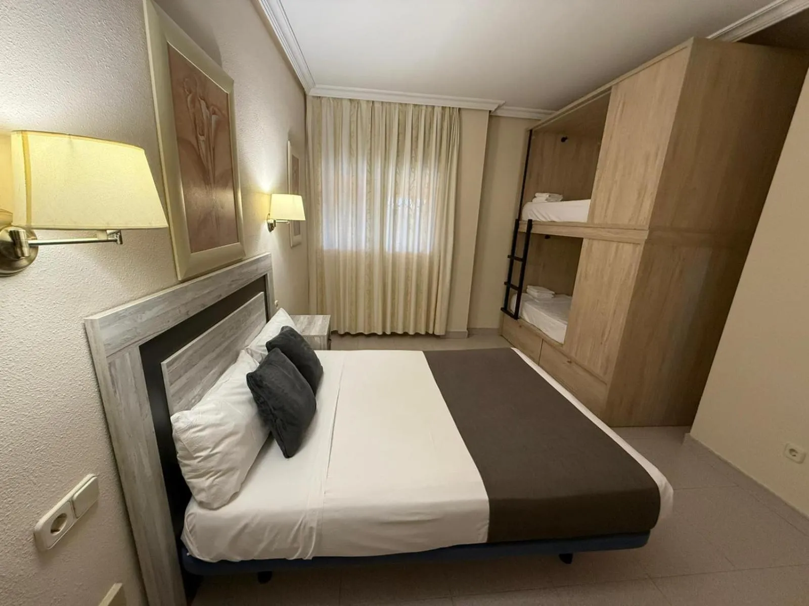 Bed in Hostal El Cruce