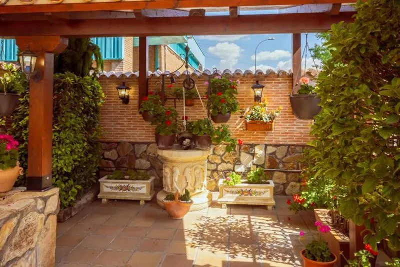 Patio in Hostal El Cruce