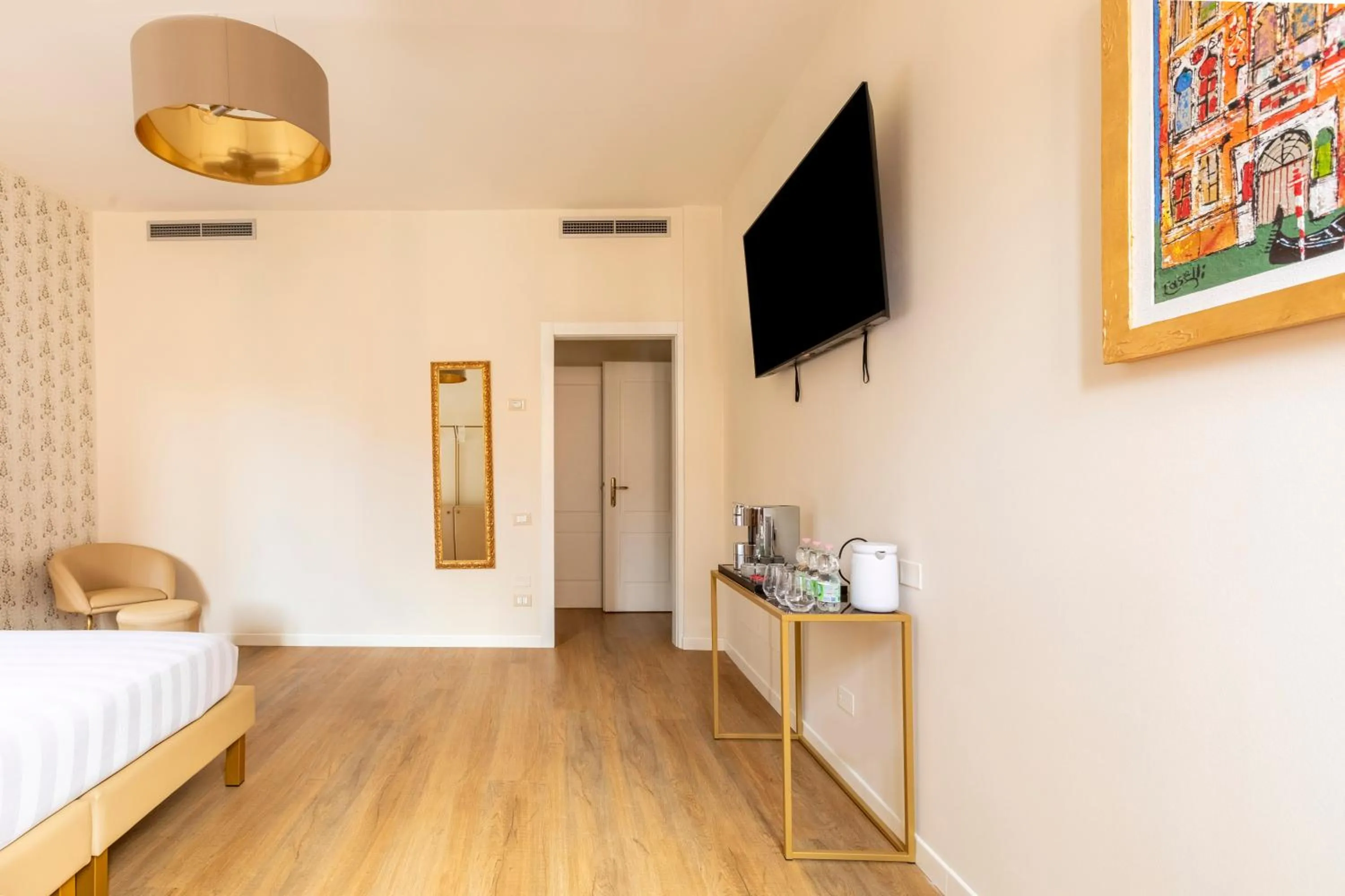 TV and multimedia, Bed in Numa Venice Palazzo Orseolo