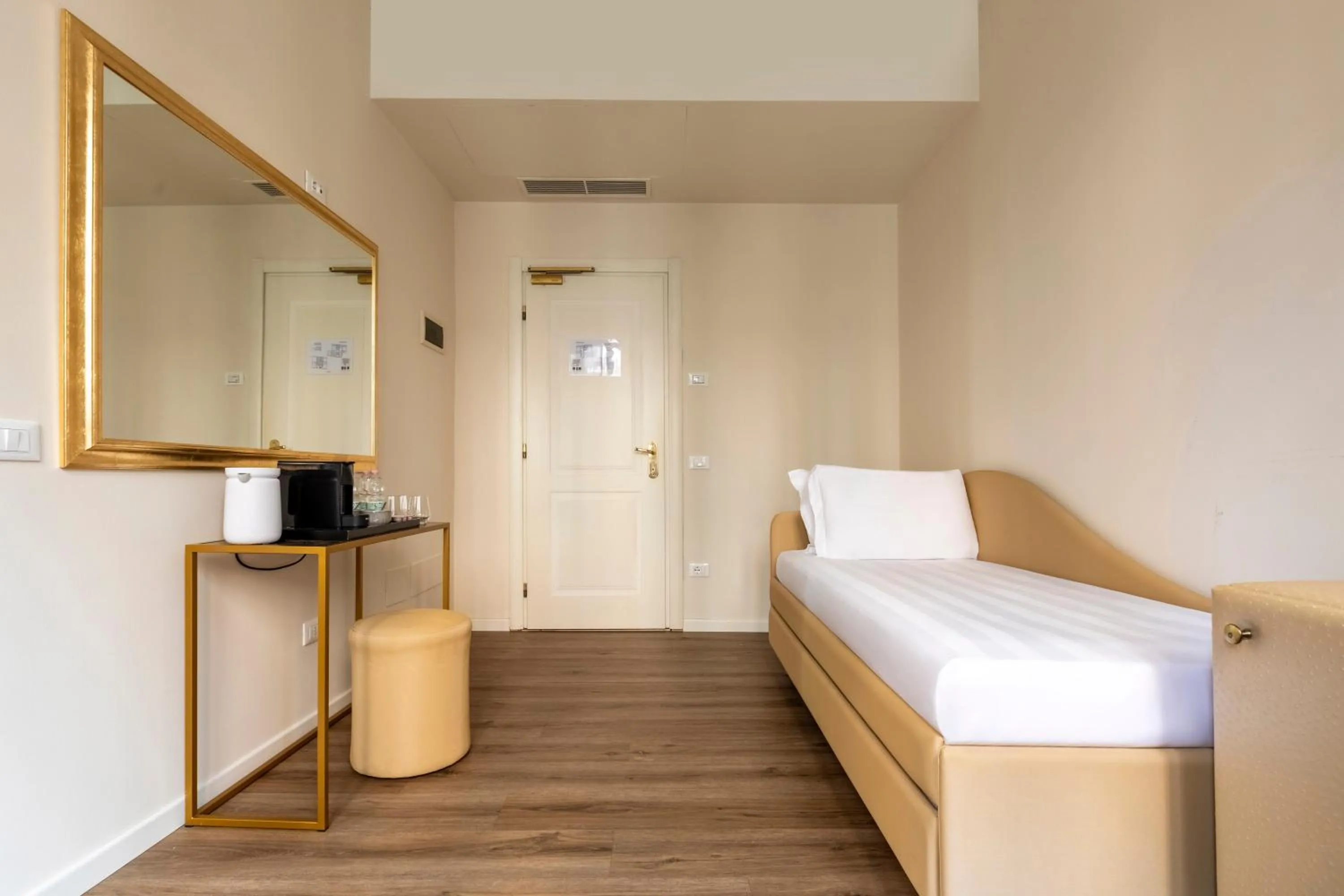 Bed in Numa Venice Palazzo Orseolo