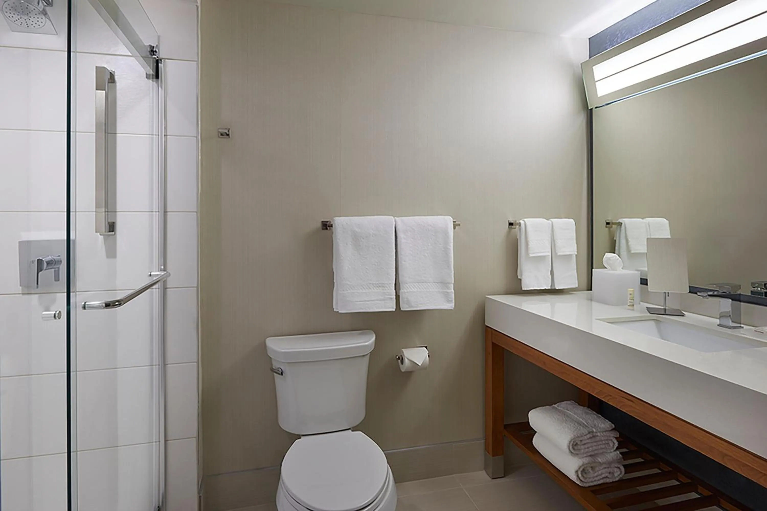 Bathroom in Courtyard by Marriott Oshawa