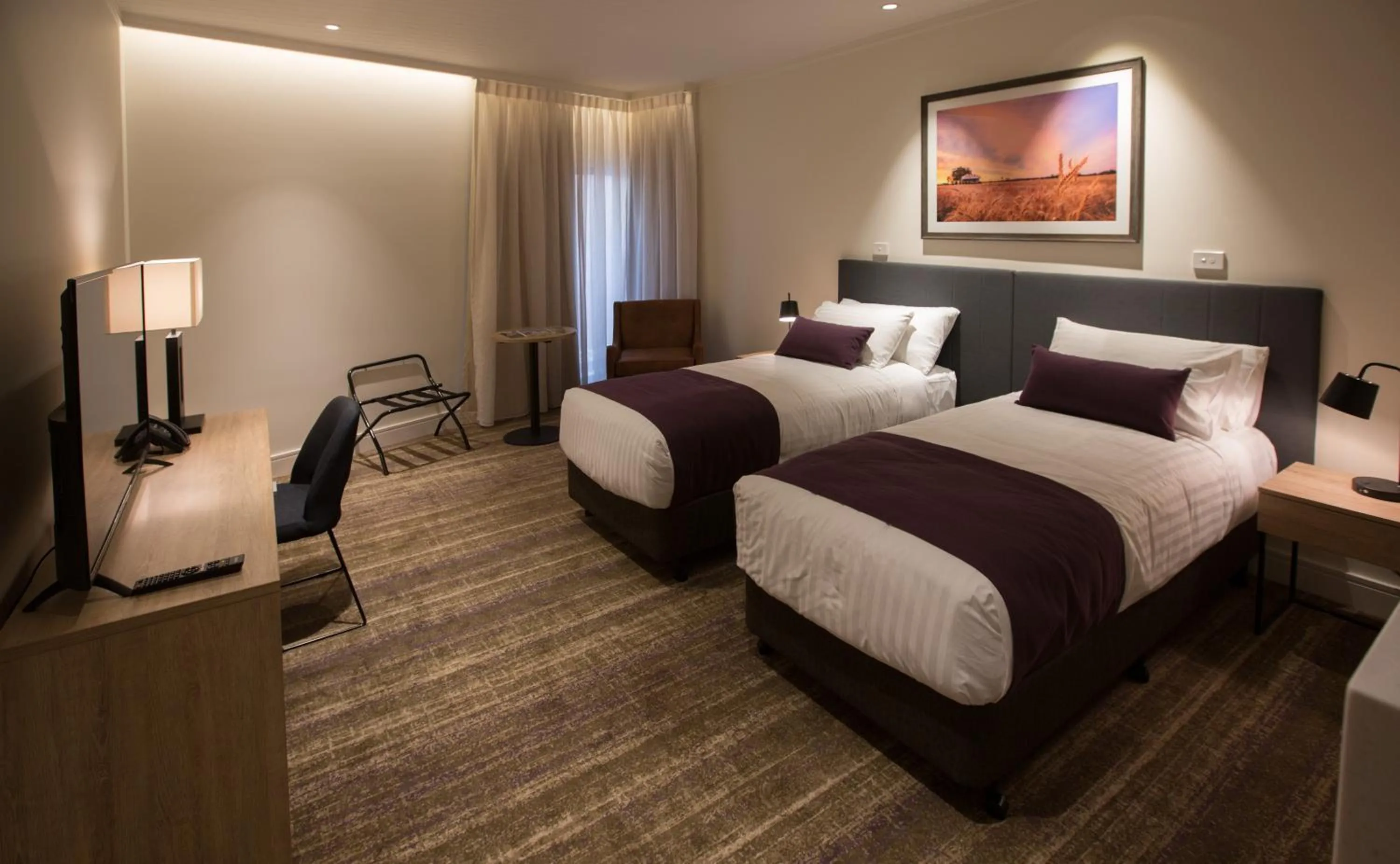 Bed in Porter's Plainland Hotel