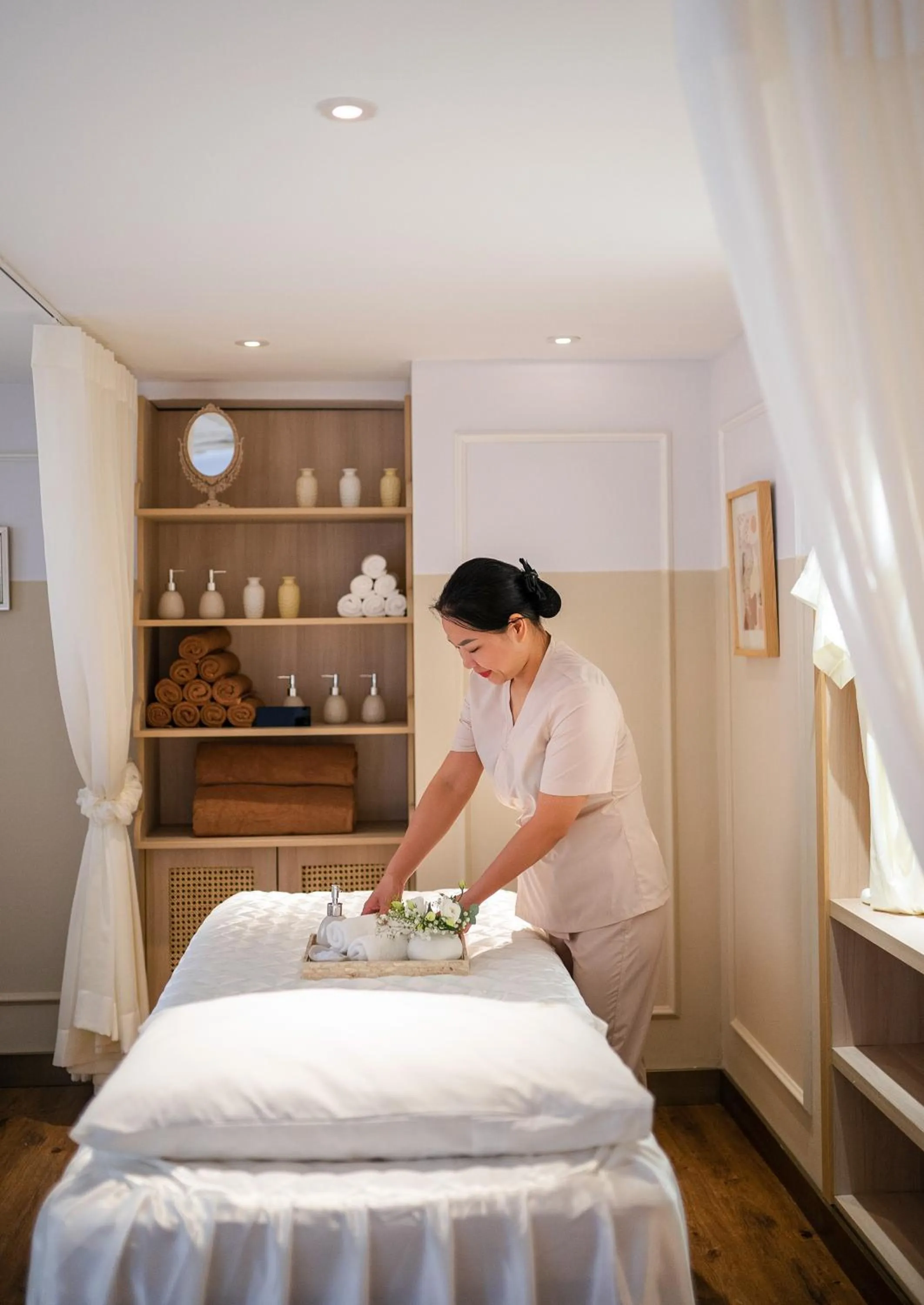 Spa and wellness centre/facilities, Bed in Hanoi Le Jardin Hotel & Spa