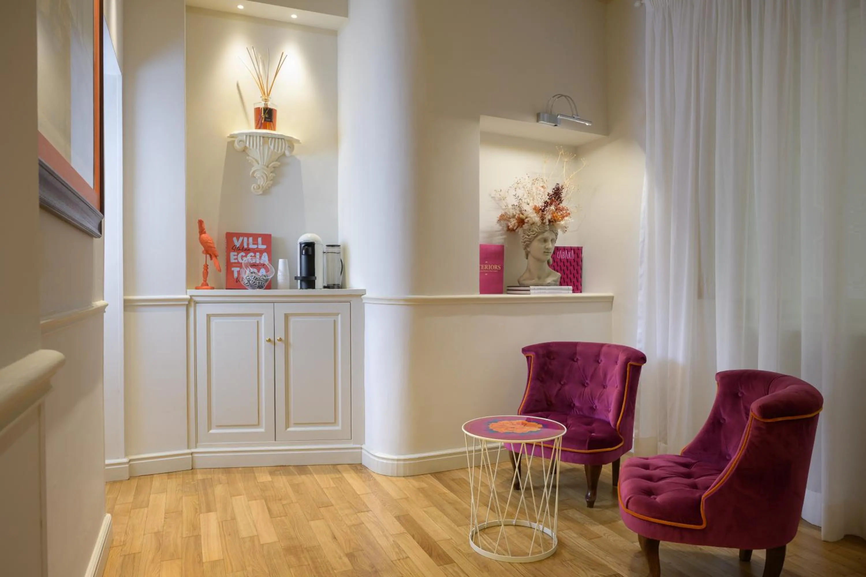 Seating area in Mabelle Centro