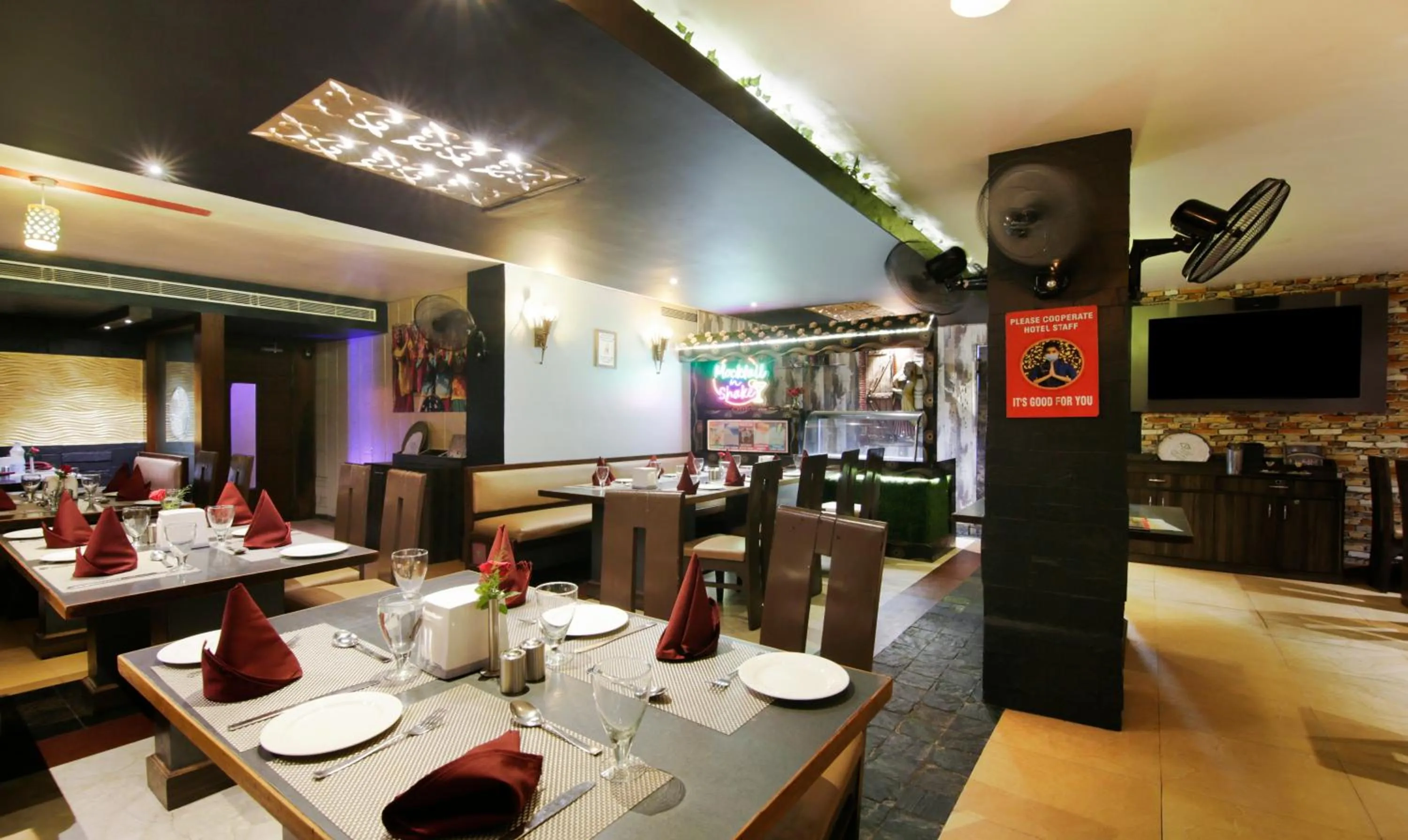 Restaurant/places to eat in Treebo Punjabi Nature Residency, Near Faridabad Railway Station