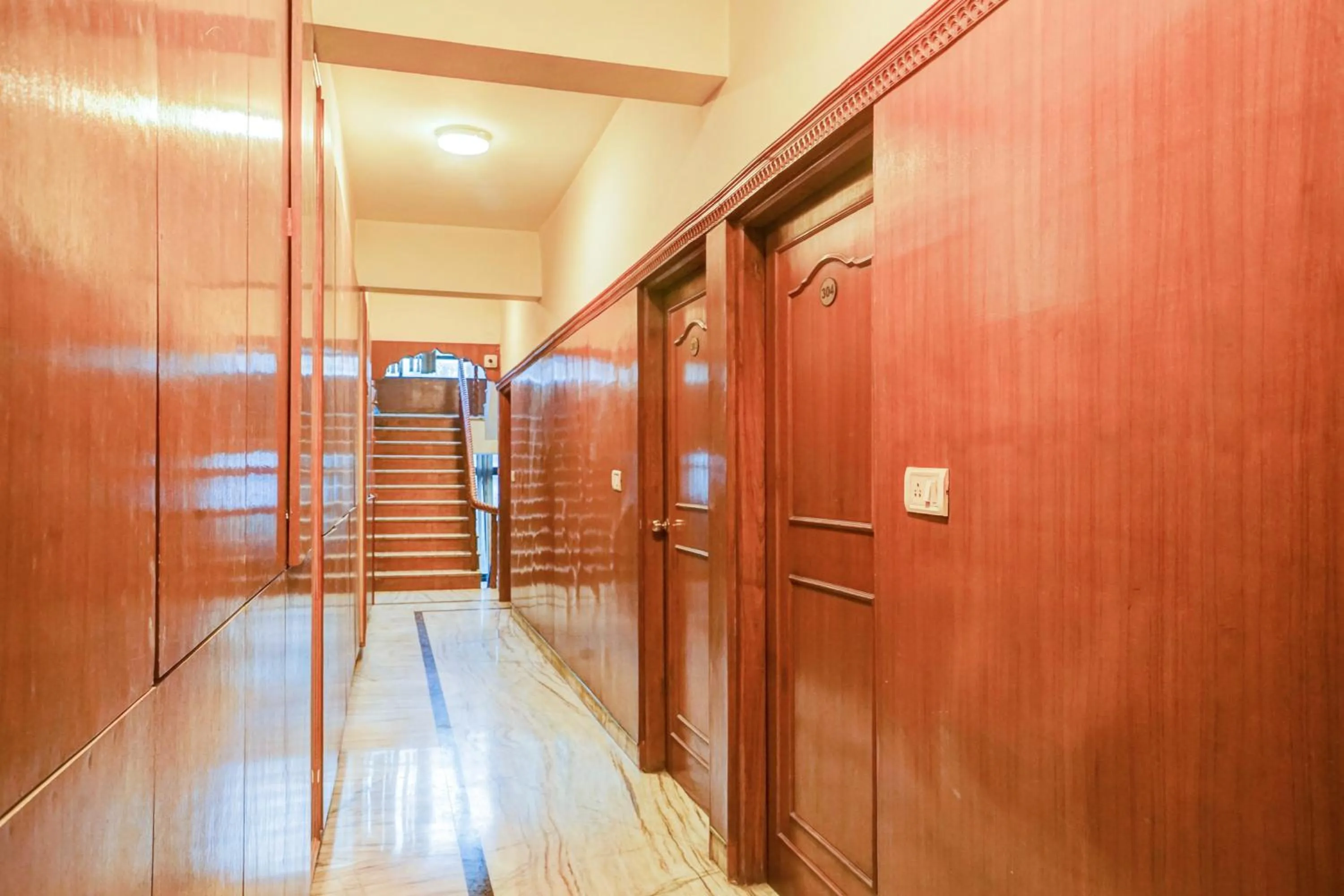 Lobby or reception in Hotel O Sansarchandra Road Formerly Luna Rosa
