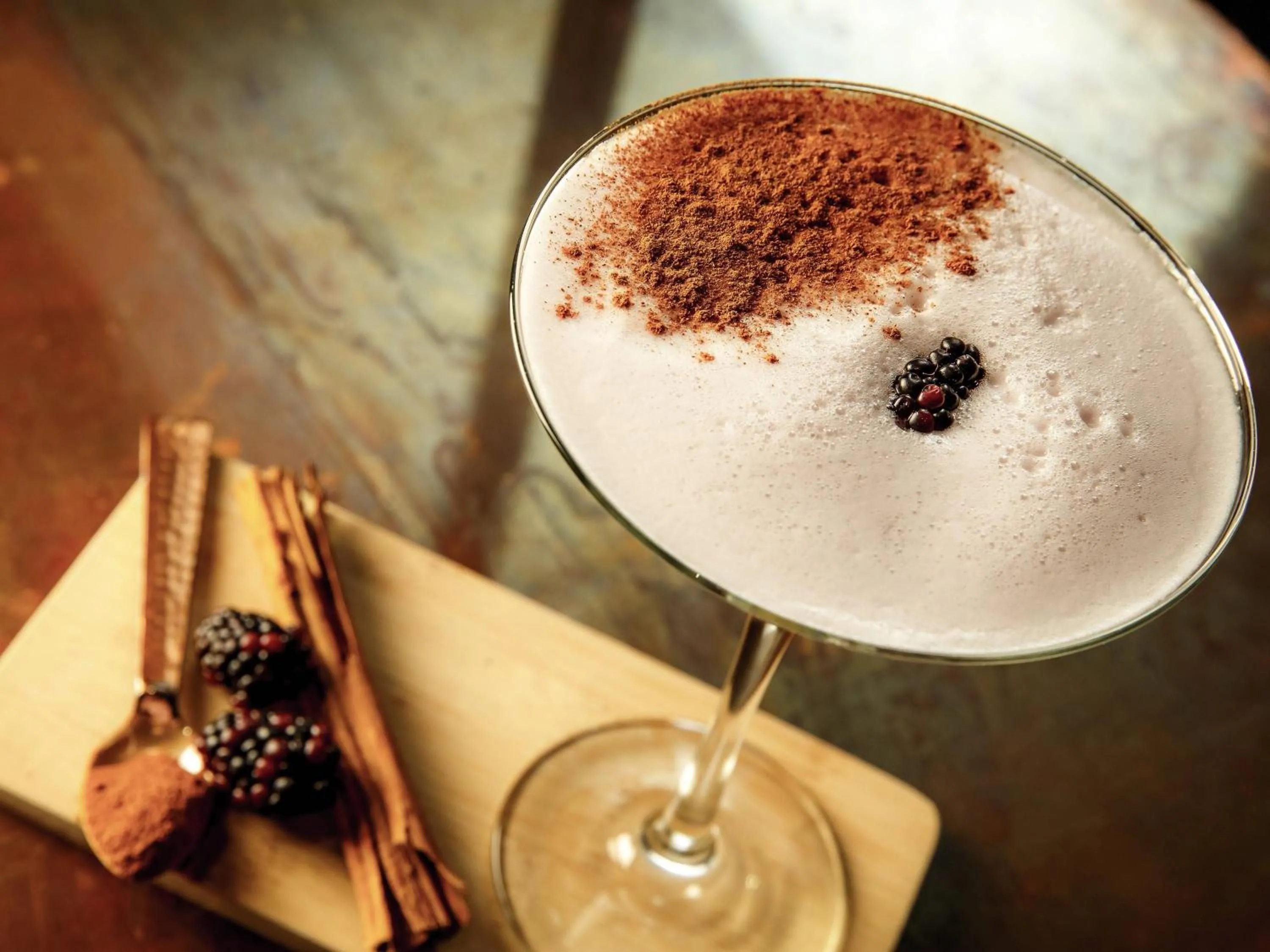 Lounge or bar in ibis Manchester Centre 96 Portland Street