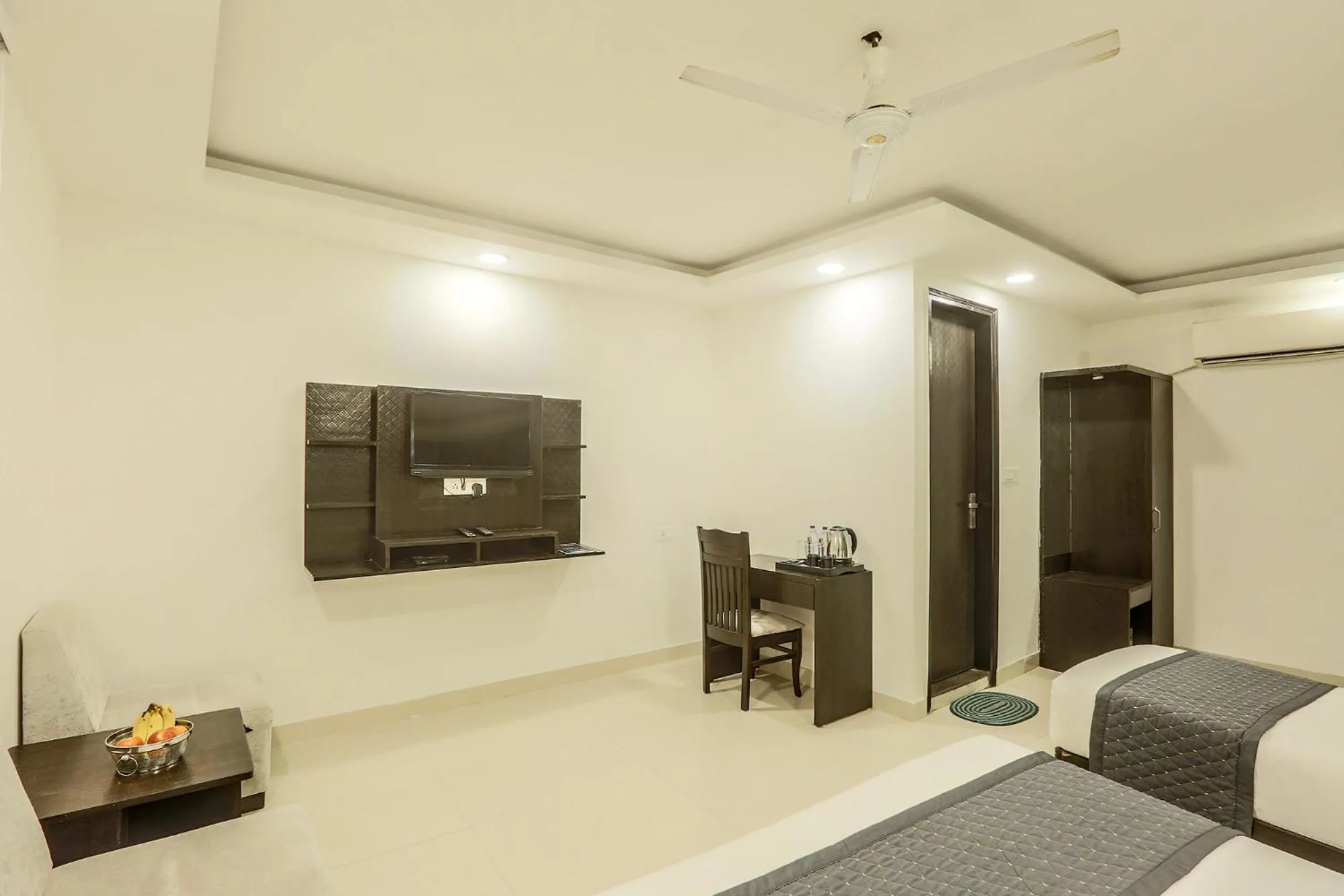 Bed in FabHotel Airport Zone Olive