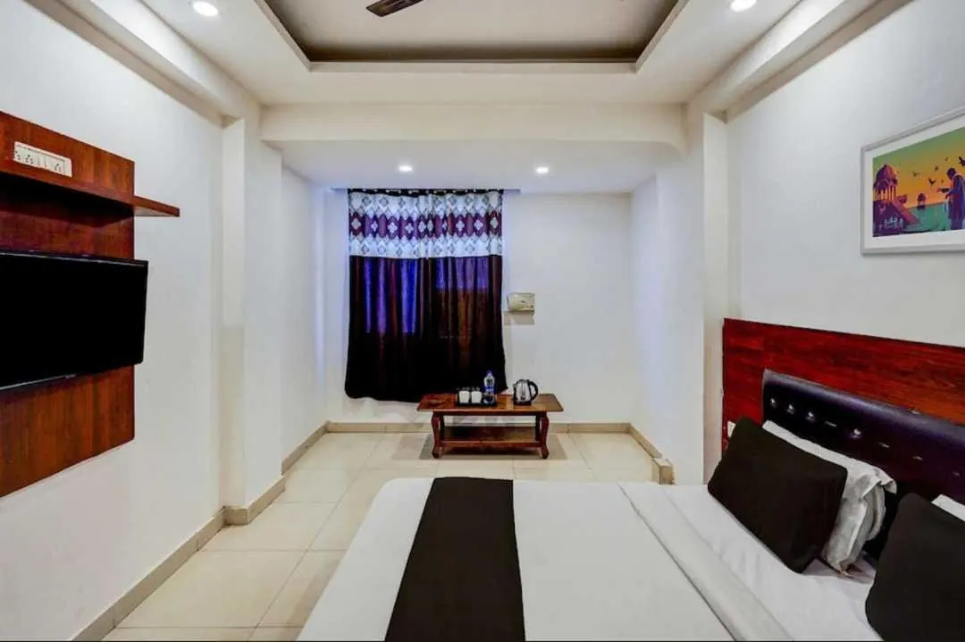 Bedroom in Hotel O Anshu B&B