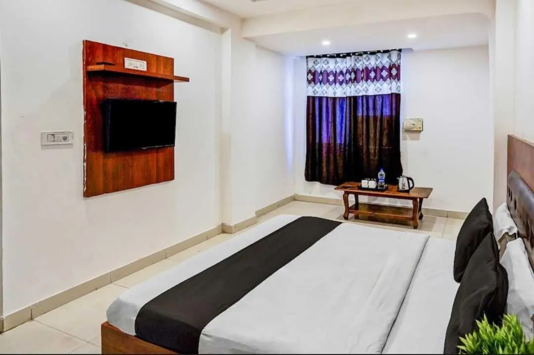 Bedroom in Hotel O Anshu B&B