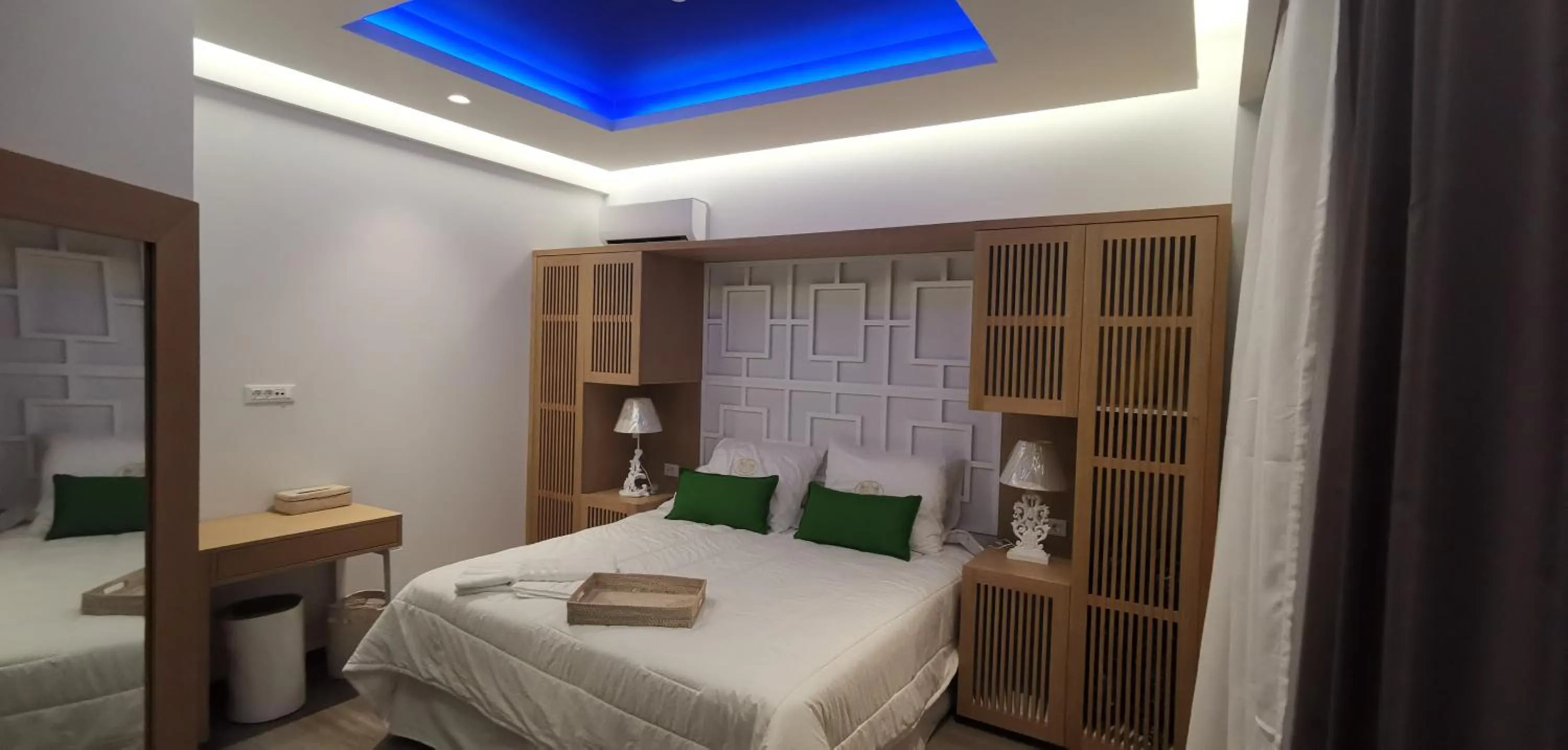 Bed in Villaggio Boutique Hotel Hersonissos - Adults Only