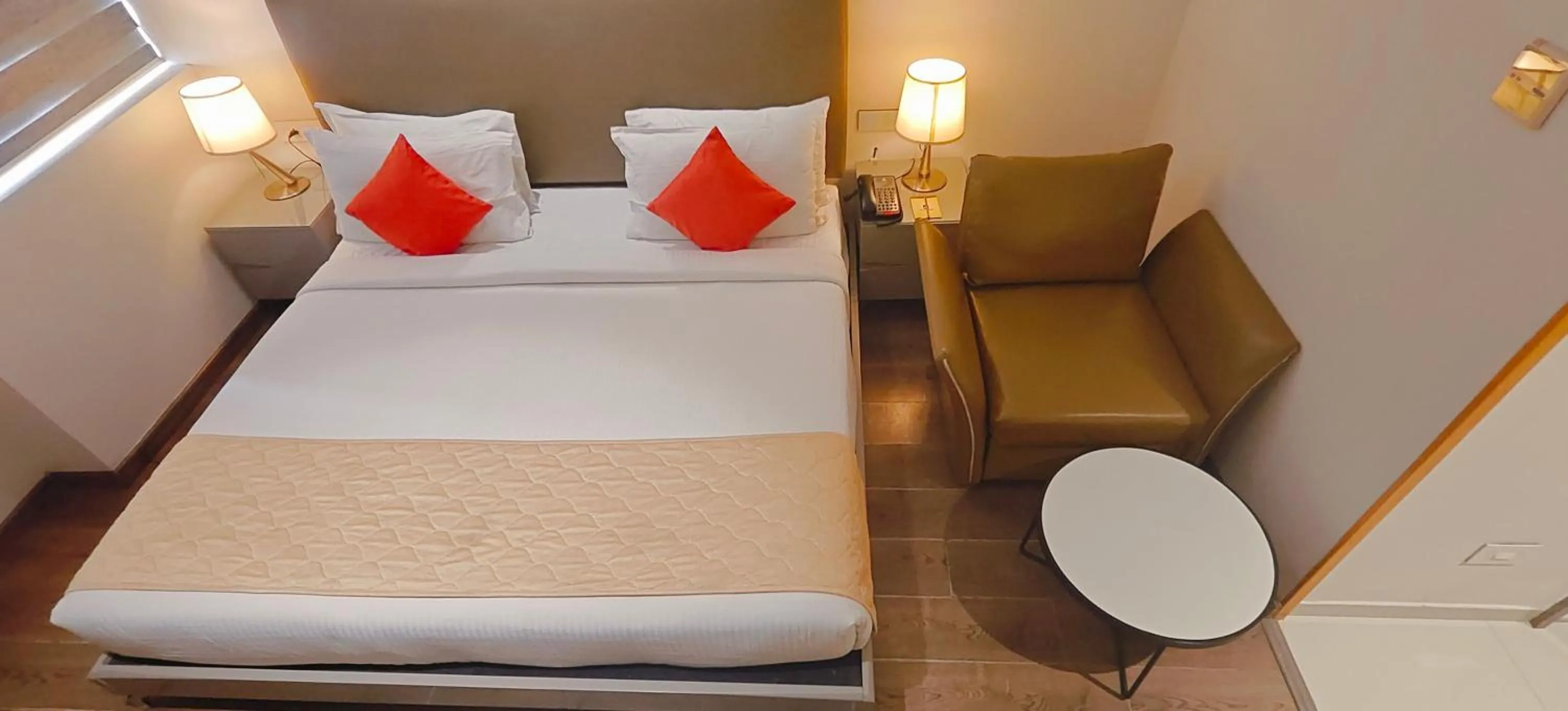 Bed in The Mayberry -A Bergamont Group of Hotels