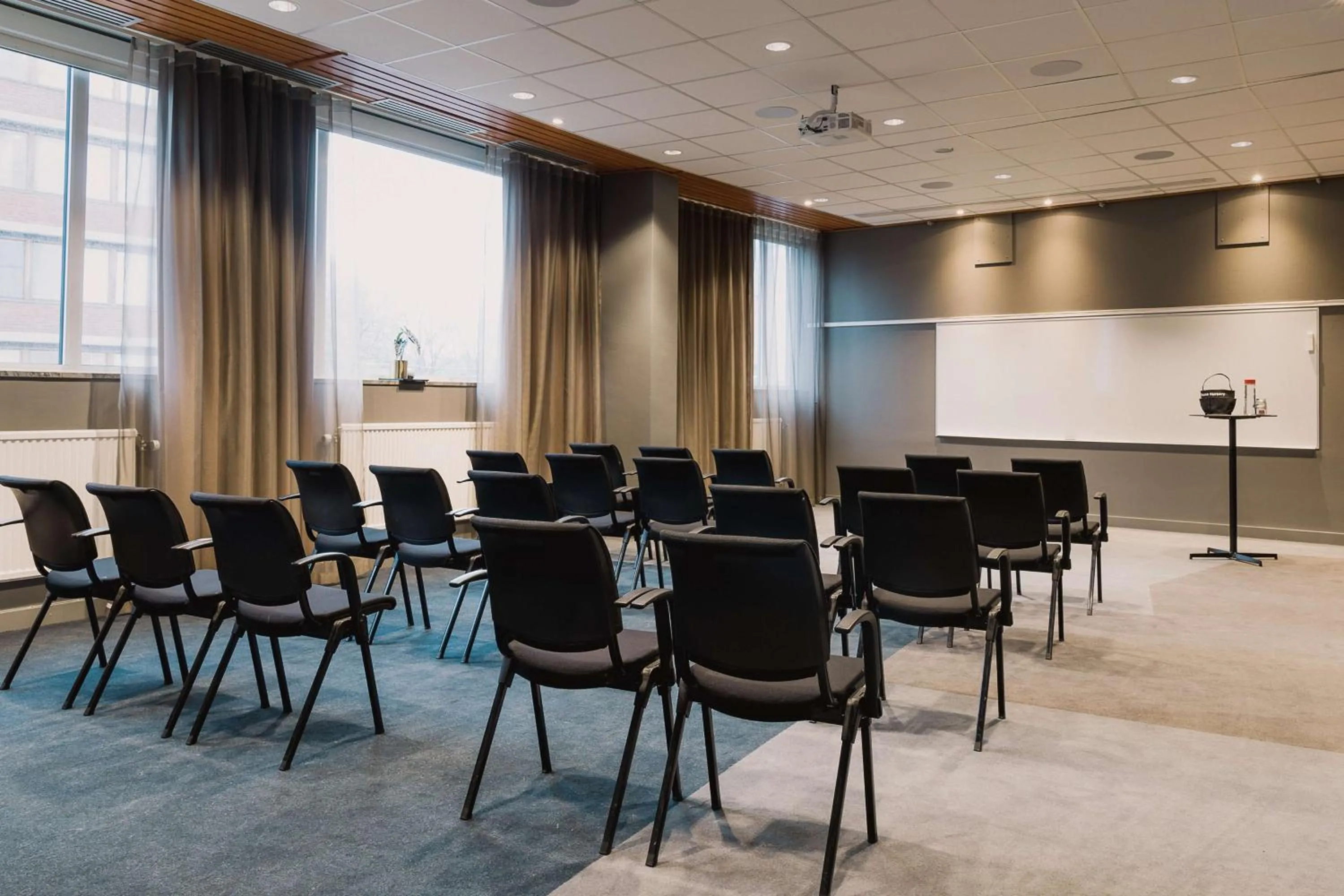 Meeting/conference room in Scandic Opalen