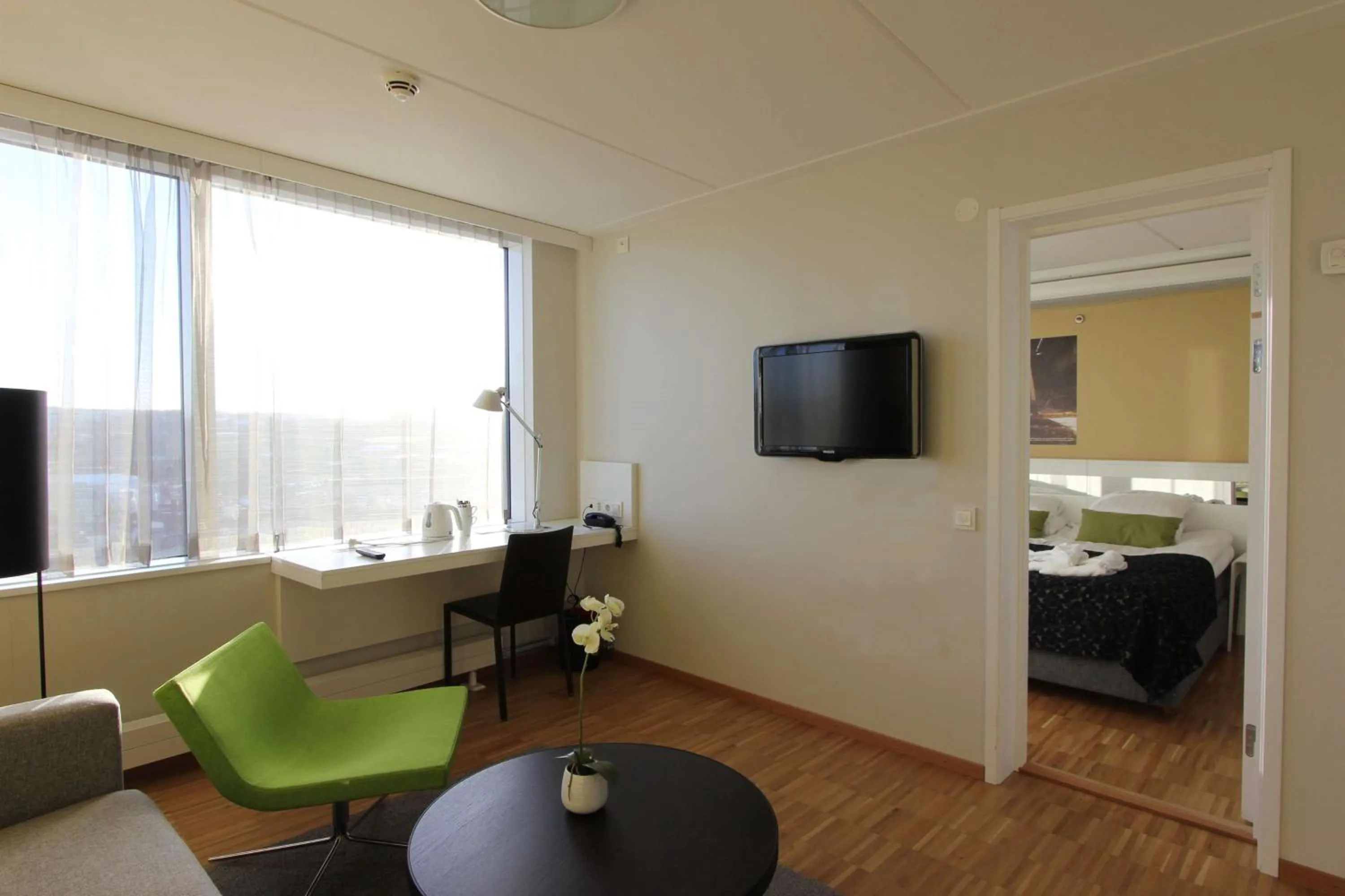 Photo of the whole room in Scandic Opalen