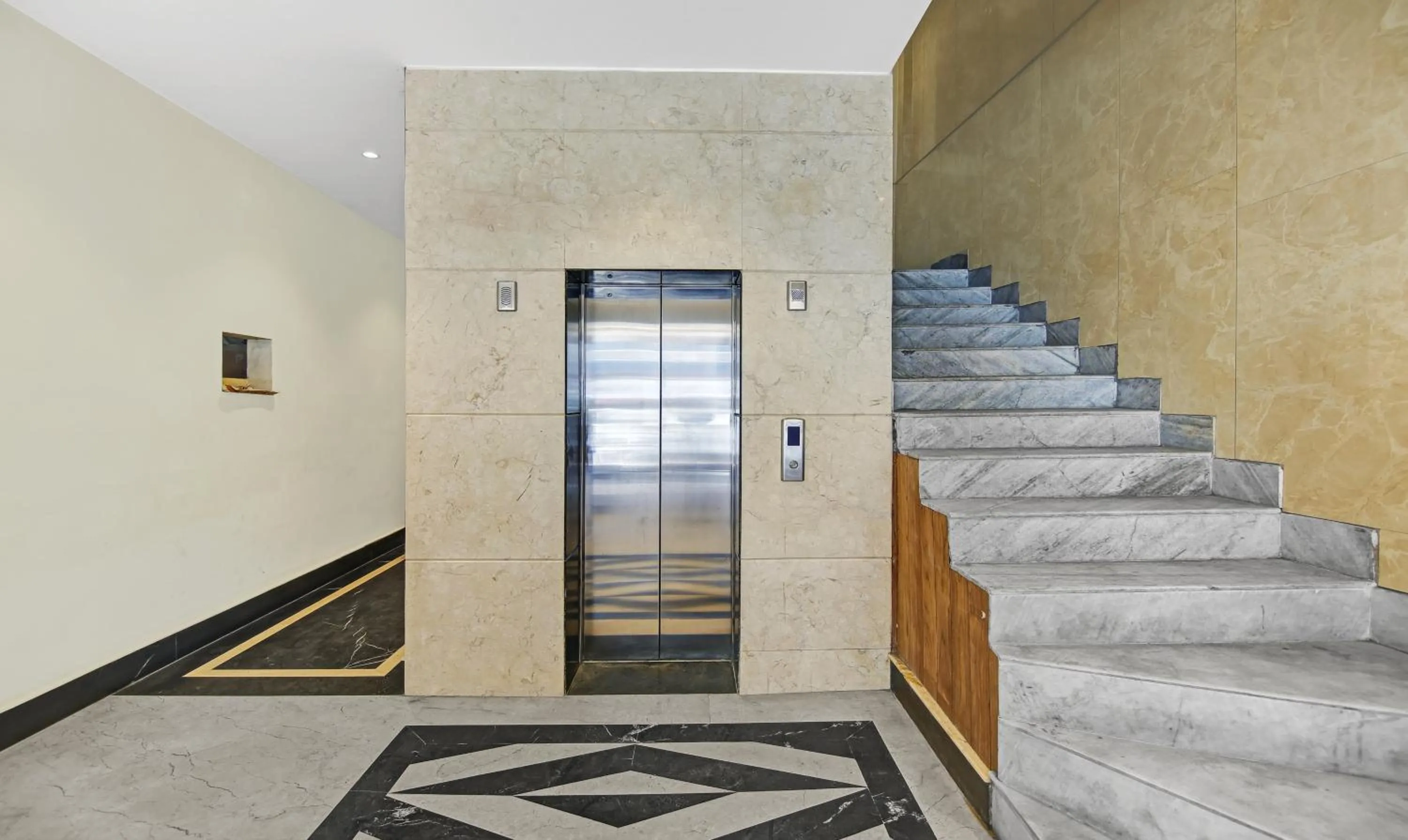 elevator in Itsy Hotels Amrita Raghunath Bazaar Jammu