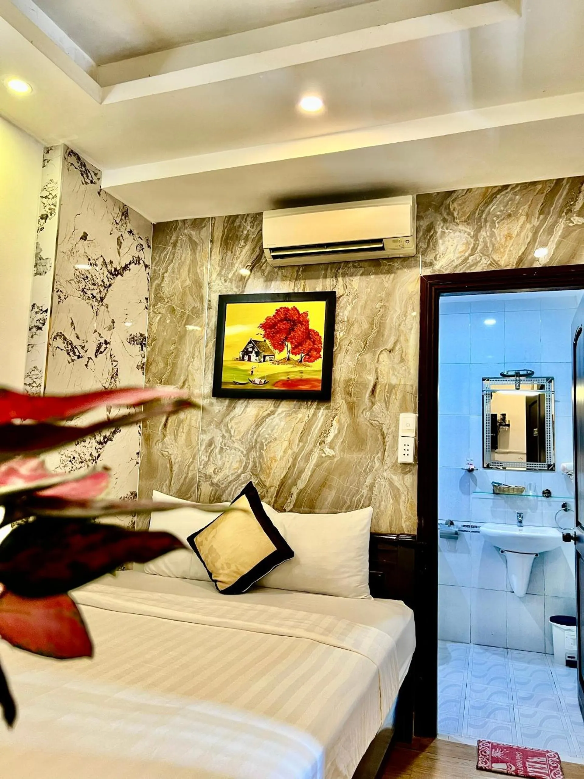 Bed in DDA Hotel District 1- Bùi Viện-Đề Thám Walking Street