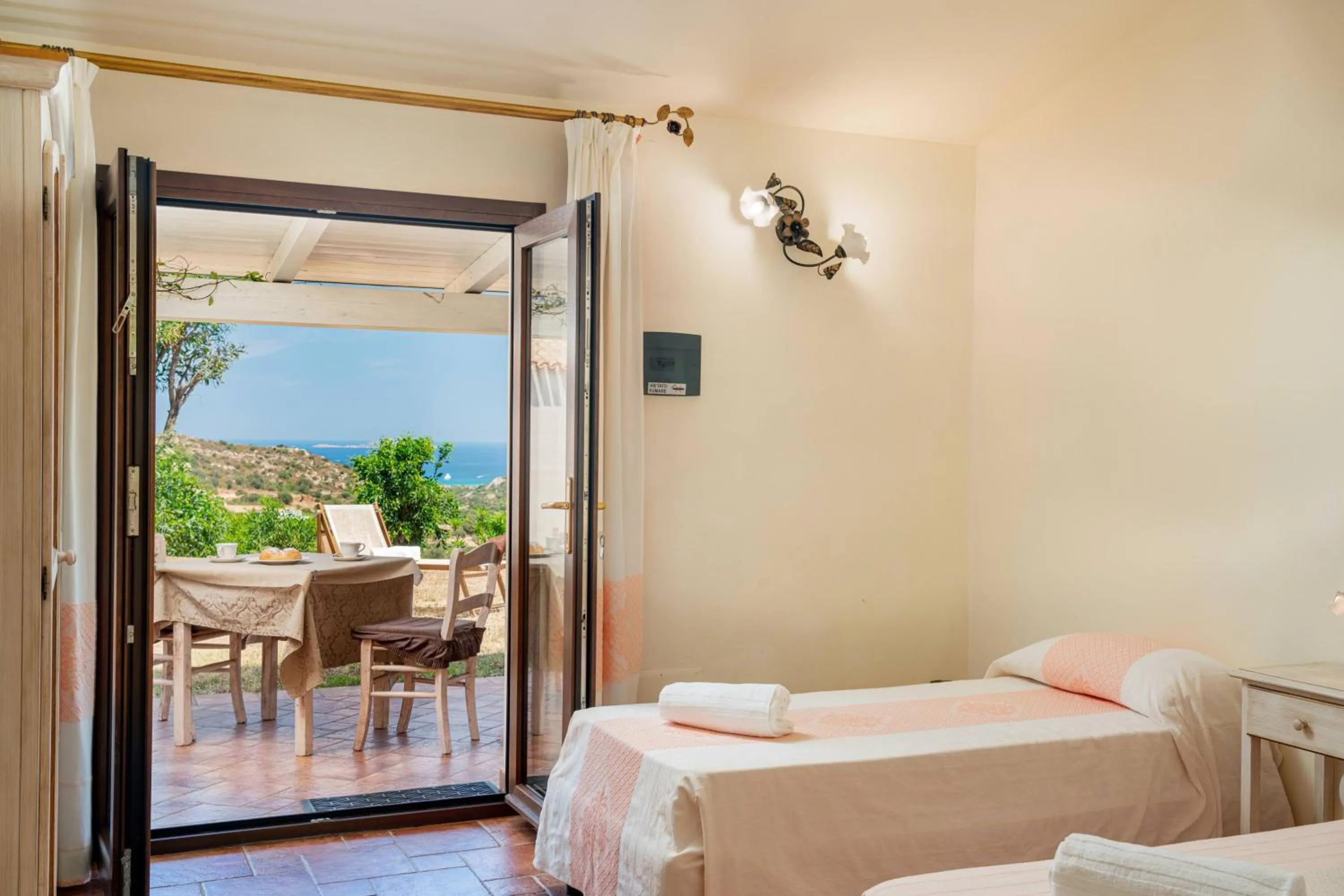 Bedroom, Bed in Borgo Alba Barona Turismo Rurale