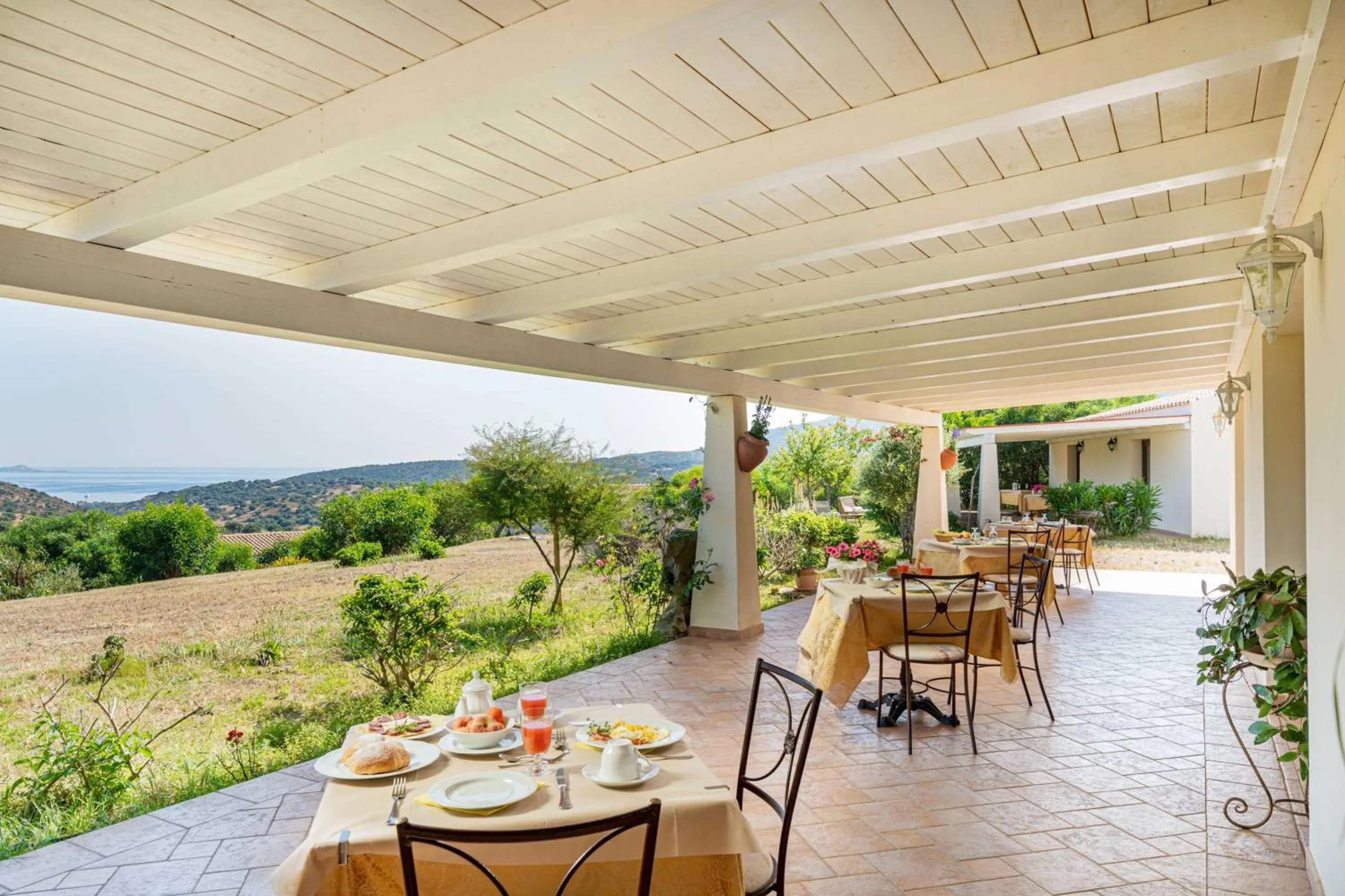 Breakfast in Borgo Alba Barona Turismo Rurale