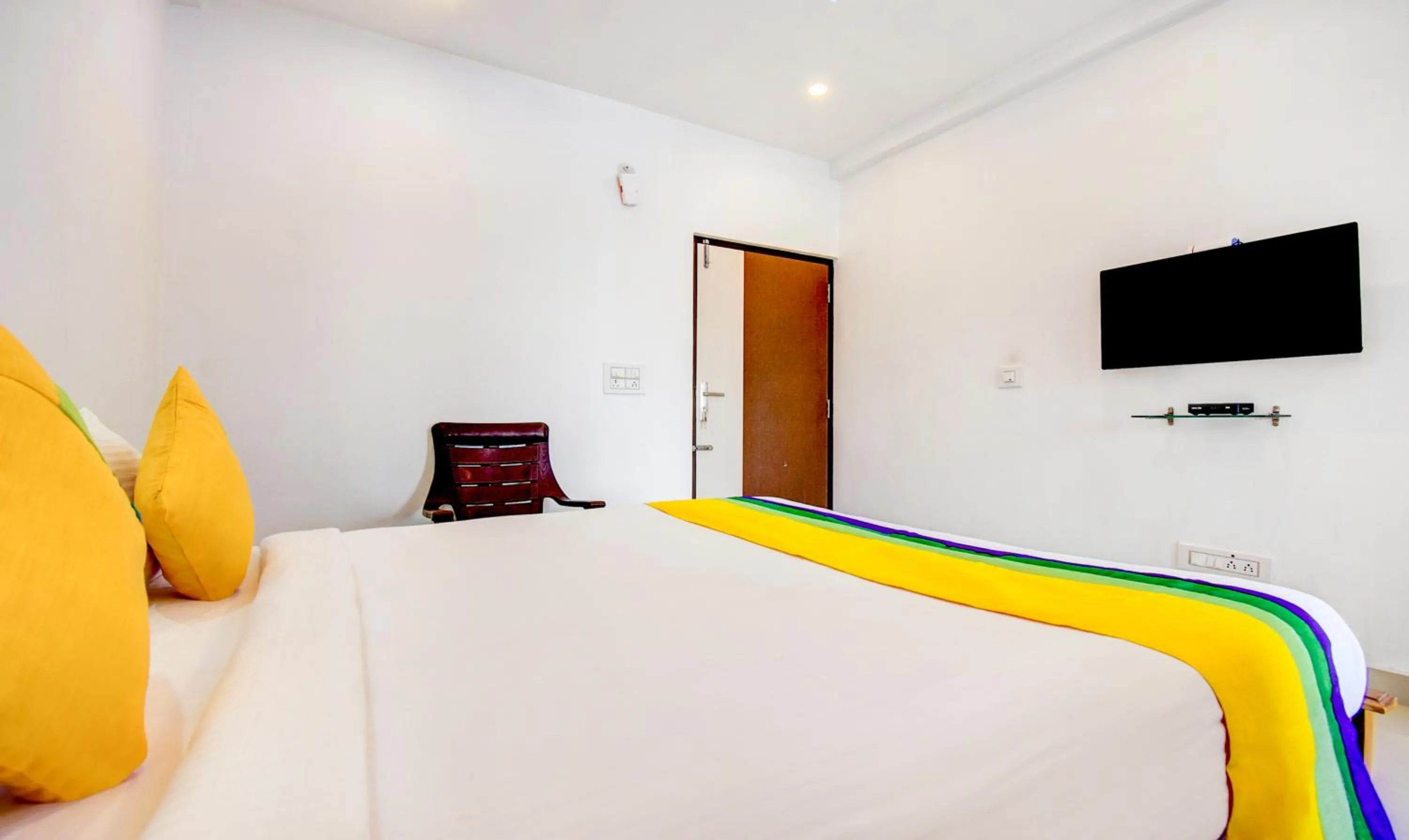 Bedroom, Bed in Itsy Hotels Vijaya Comforts, Coorg