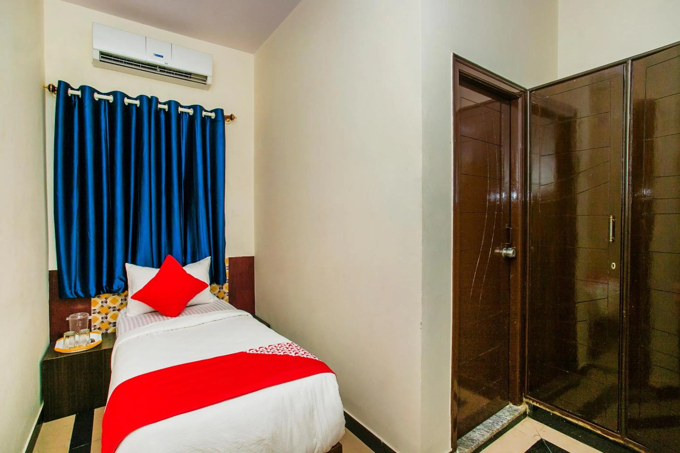 Lobby or reception, Bed in Hotel O Gks Residency