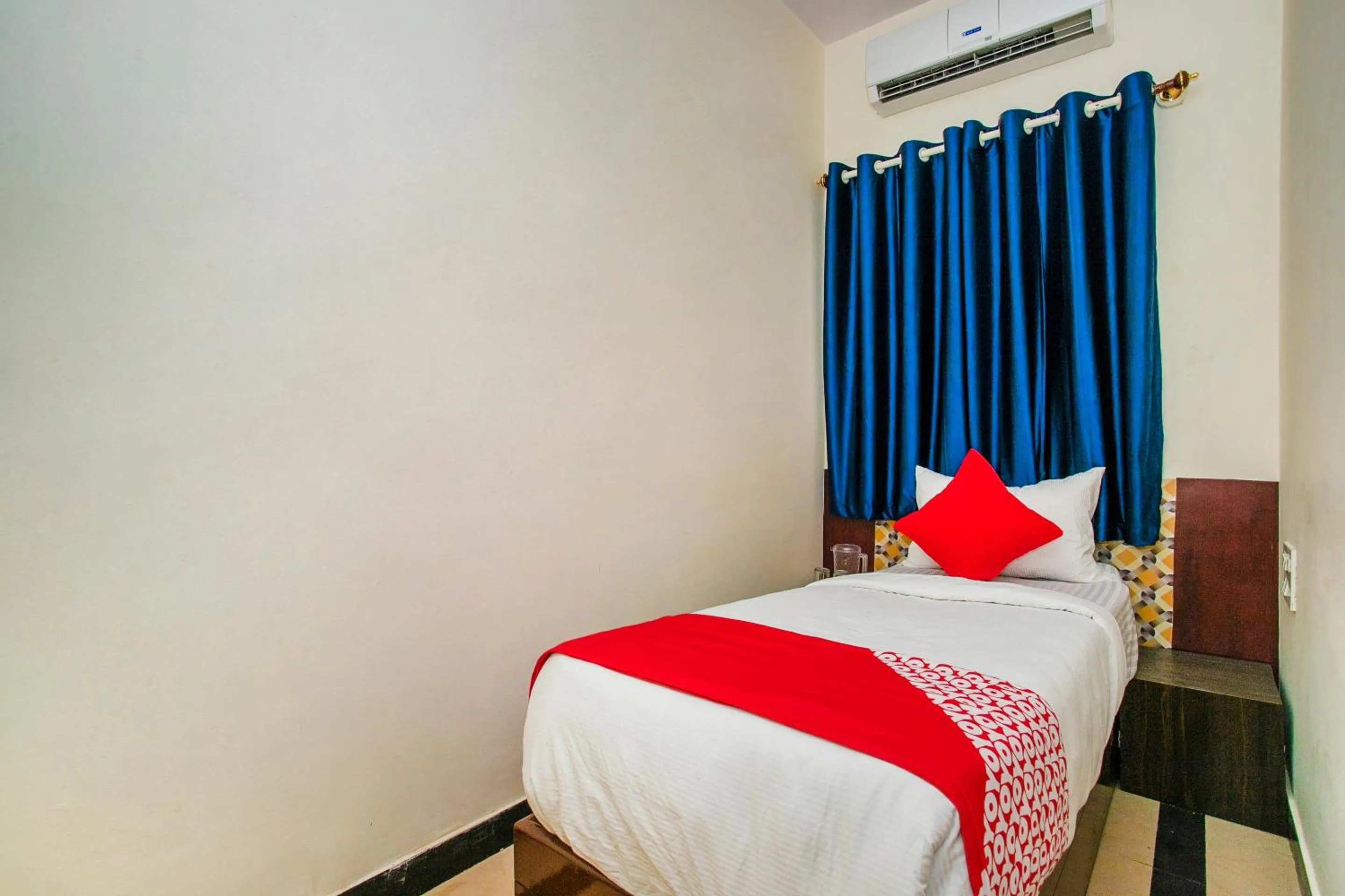 Lobby or reception, Bed in Hotel O Gks Residency
