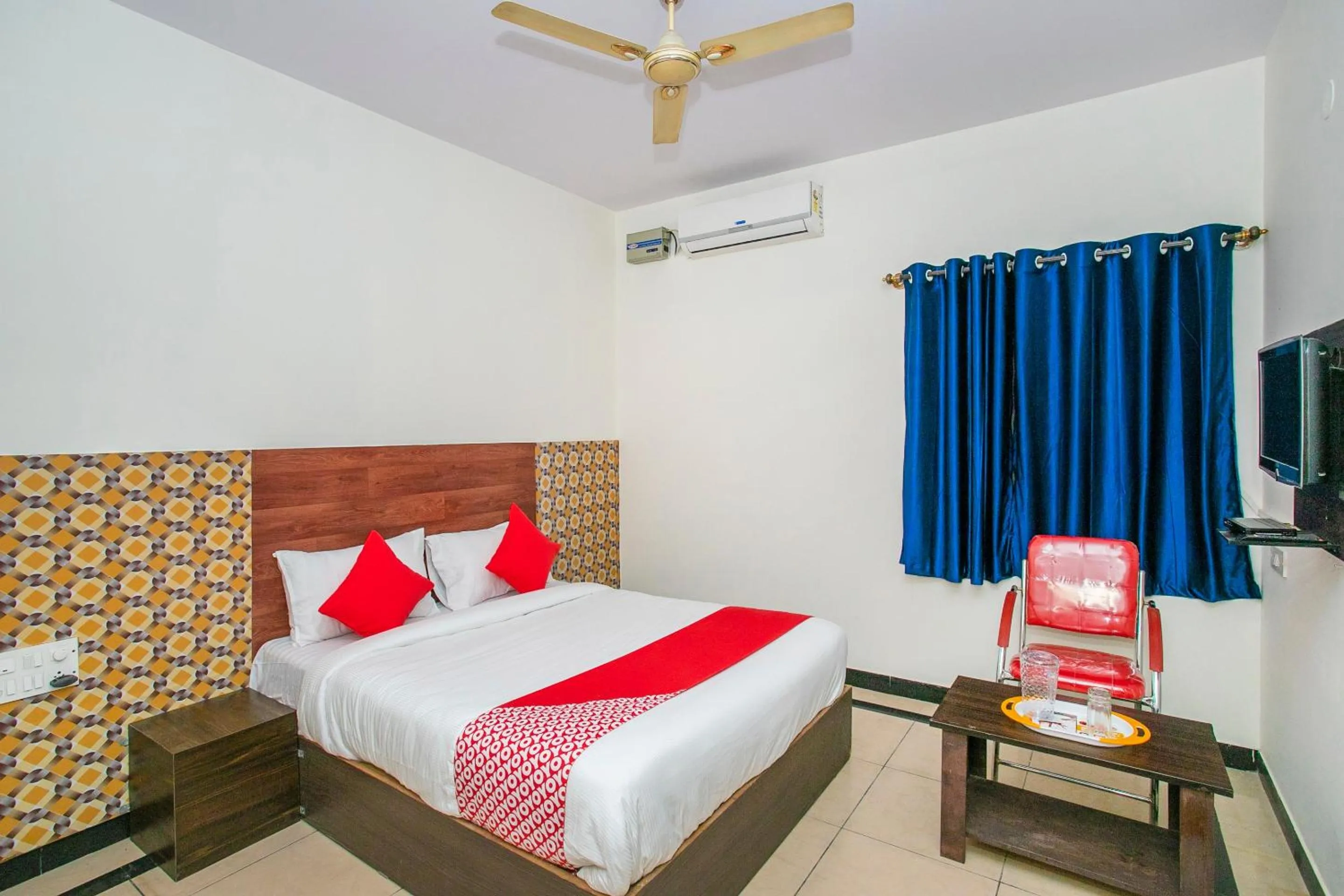 Bedroom, Bed in Hotel O Gks Residency