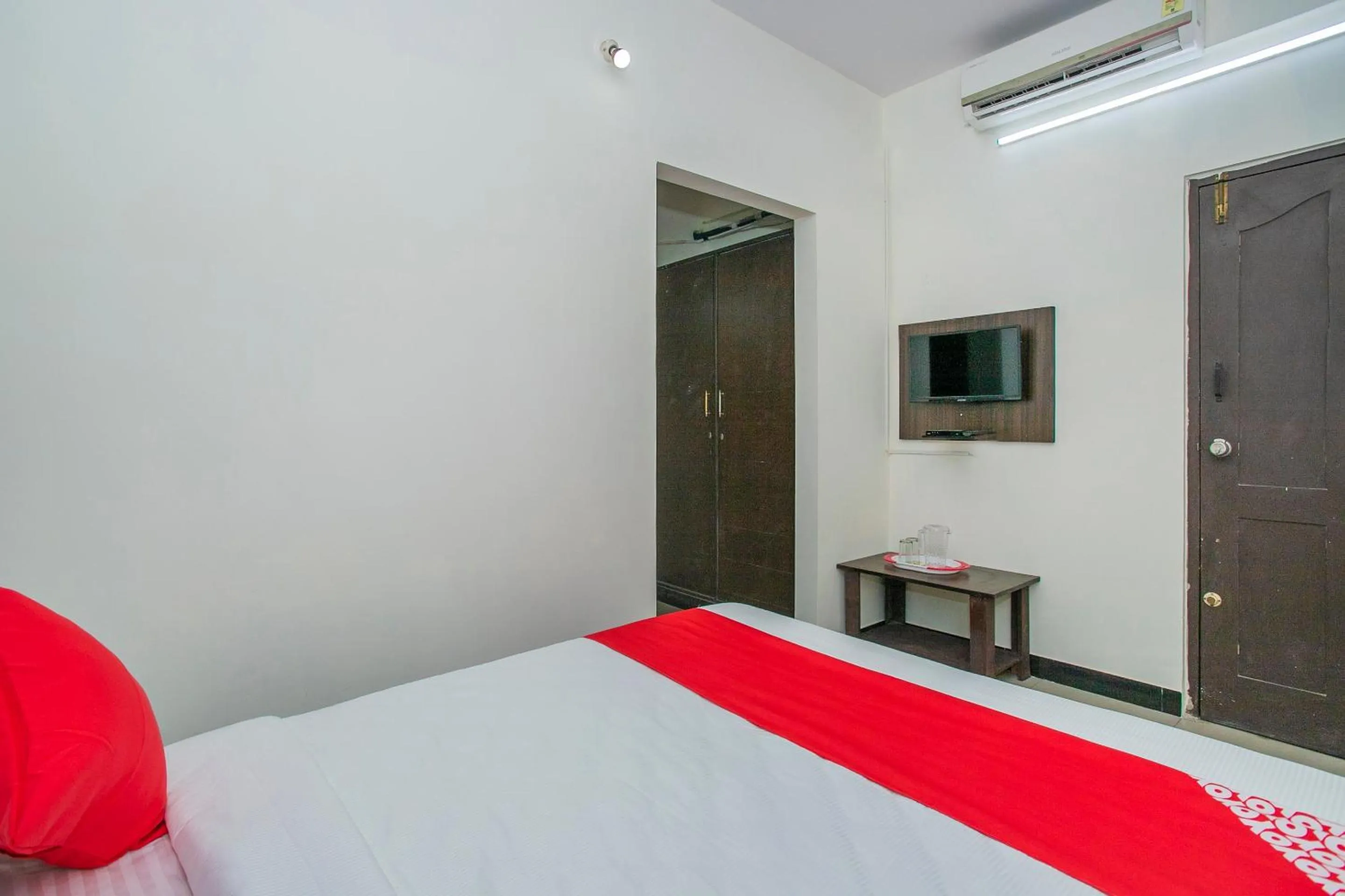 Bedroom, Bed in Hotel O Gks Residency